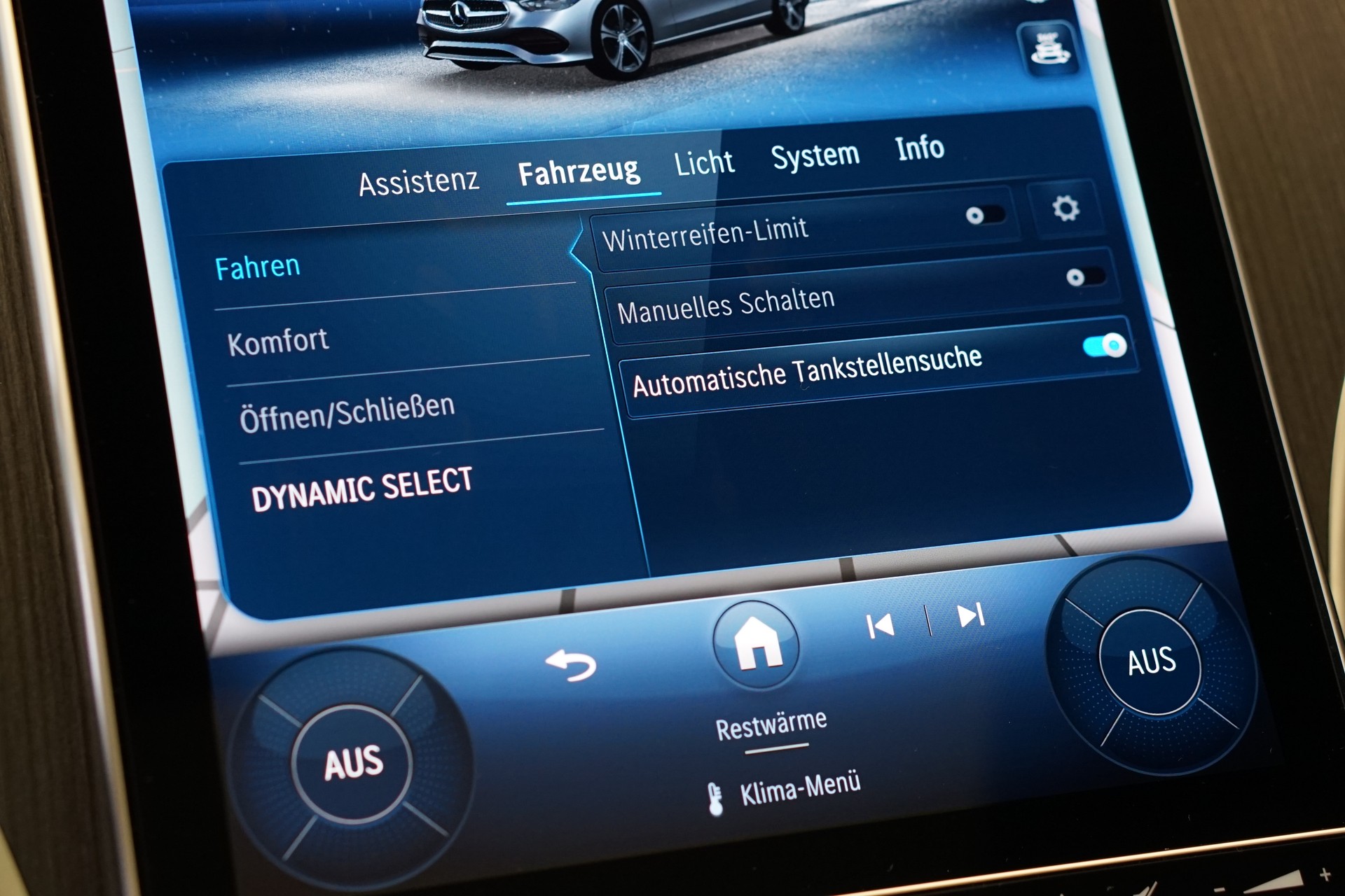 MERCEDES-BENZ C 200 4Matic AMG Line *CH-Fahrzeug*-image-23