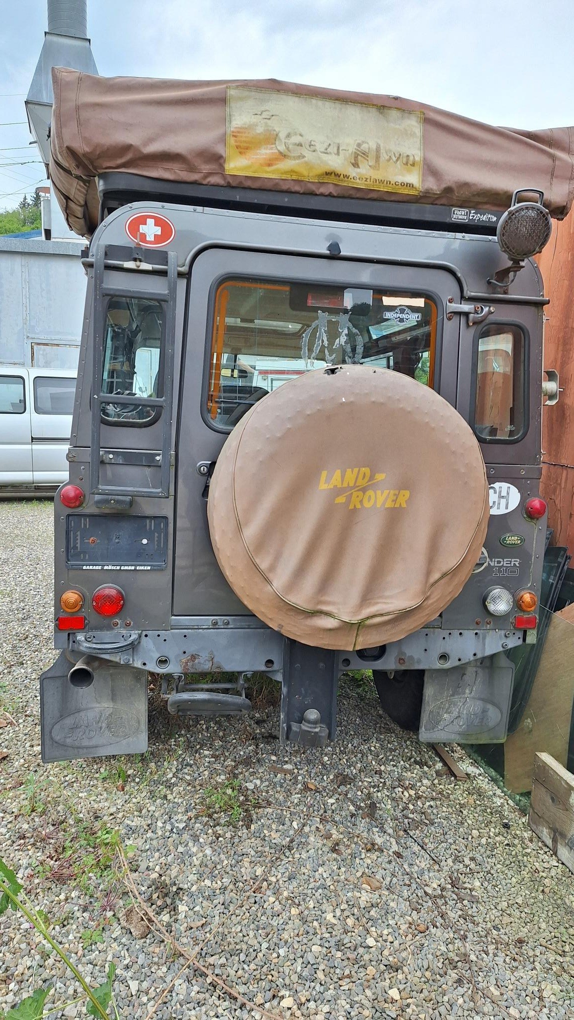 LAND ROVER Defender 110 SW 2.5 Td5-image-2