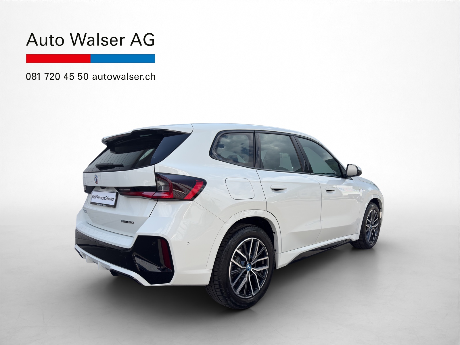 BMW iX1 30 xDrive-showroom-element-3
