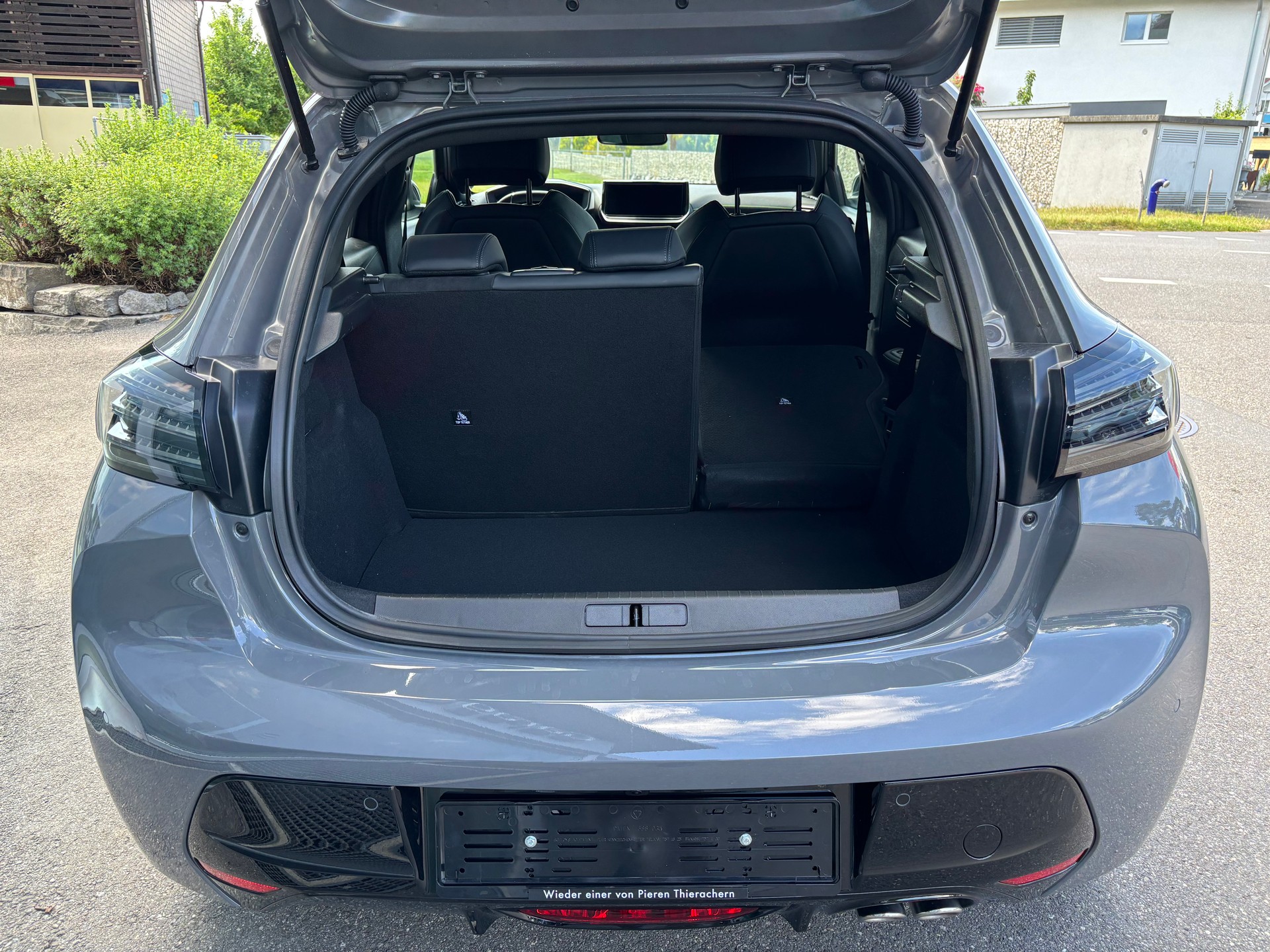 PEUGEOT 208 1.2 MHEV 145 GT-image-5