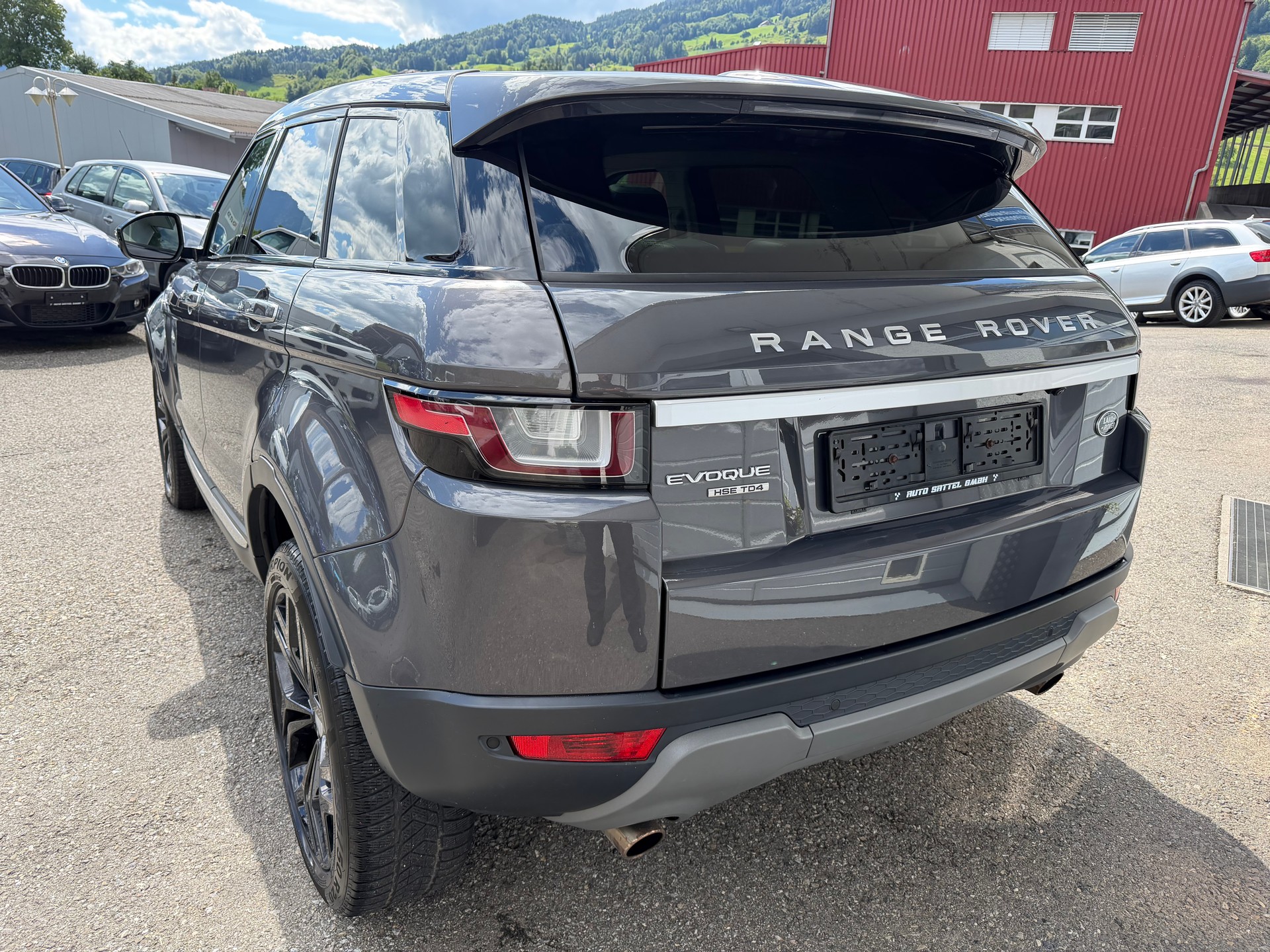 LAND ROVER Range Rover Evoque 2.0 TD4 Pure AT9-showroom-element-2