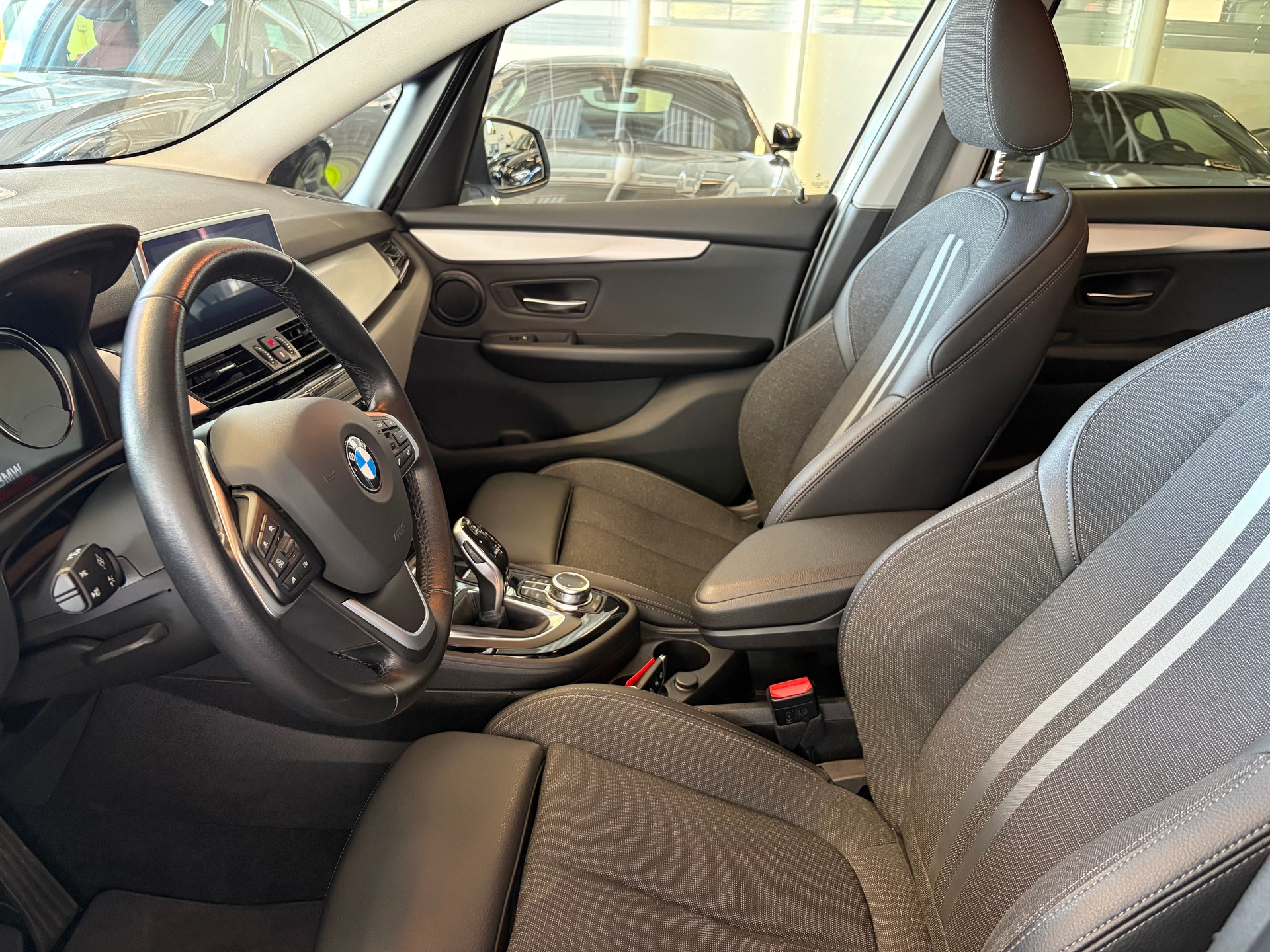 BMW 220d xDrive Gran Tourer | CH Fzg. | Driving Assistant Plus | Kamera | LED Scheinw. | HeadUp | Sportsitze |-image-11