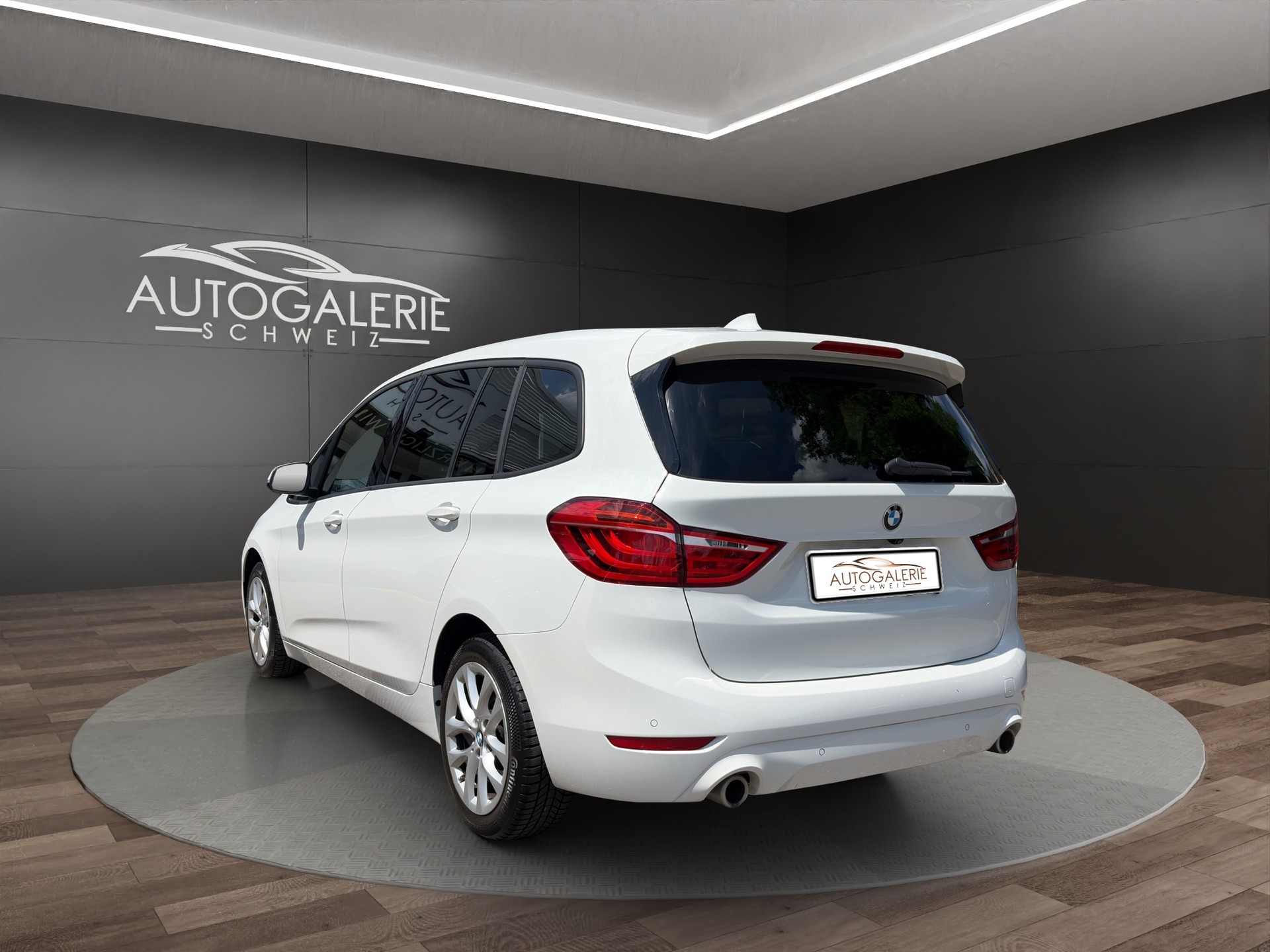 BMW 220d xDrive Gran Tourer | CH Fzg. | Driving Assistant Plus | Kamera | LED Scheinw. | HeadUp | Sportsitze |-showroom-element-2