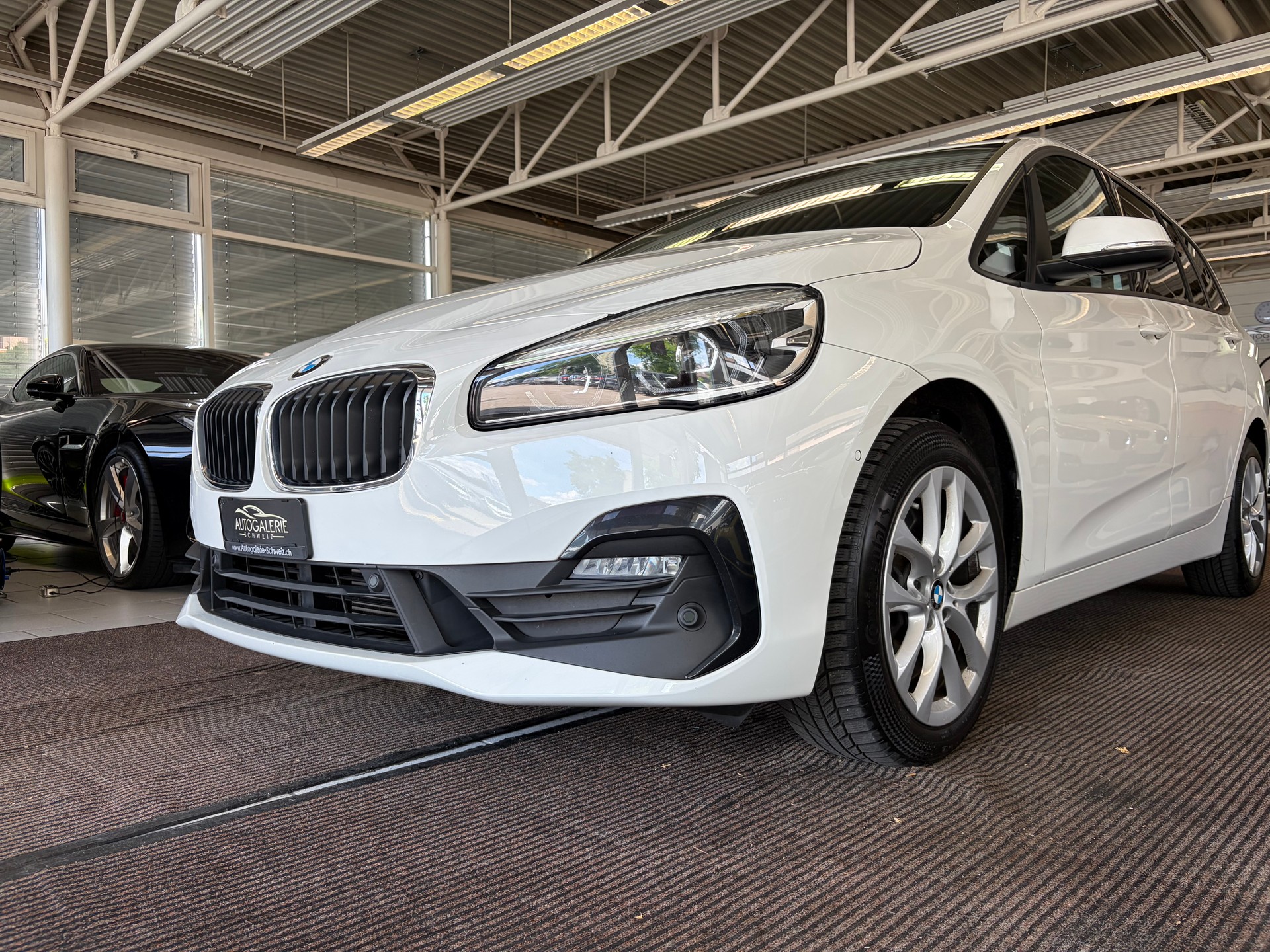 BMW 220d xDrive Gran Tourer | CH Fzg. | Driving Assistant Plus | Kamera | LED Scheinw. | HeadUp | Sportsitze |-image-35