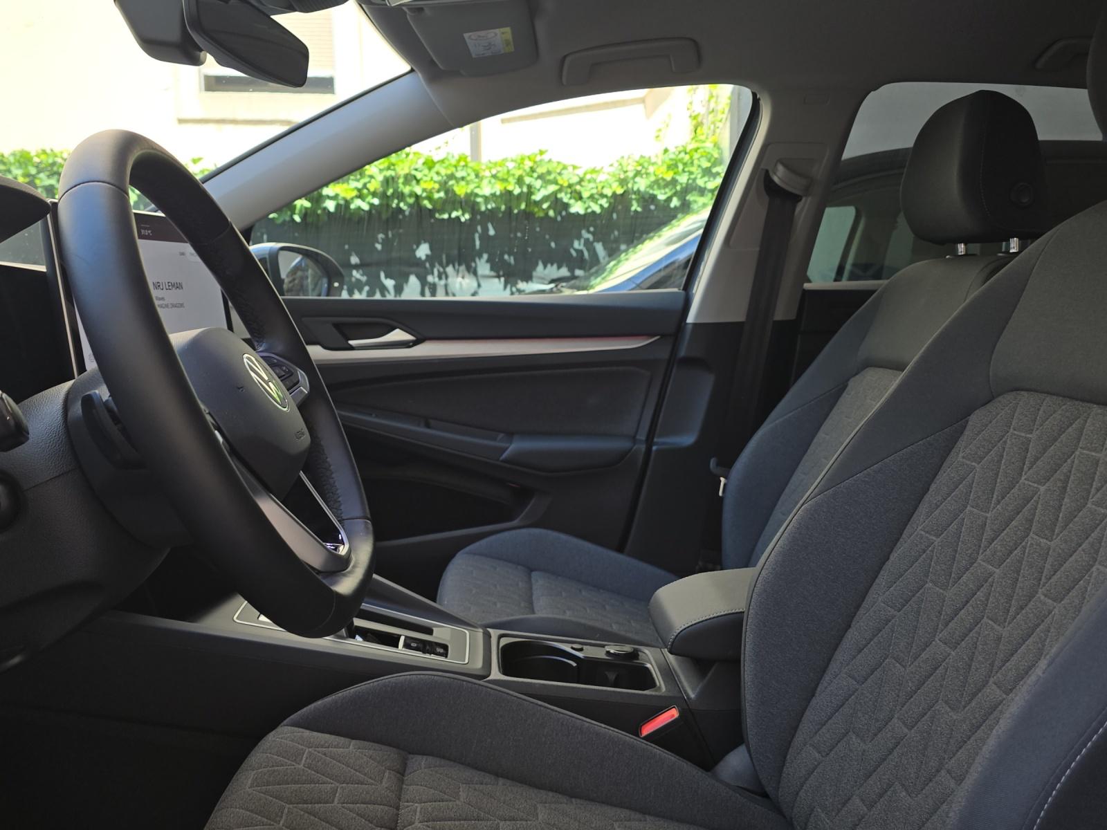 VW Golf 1.5 e TSI mHEV Life DSG-image-5