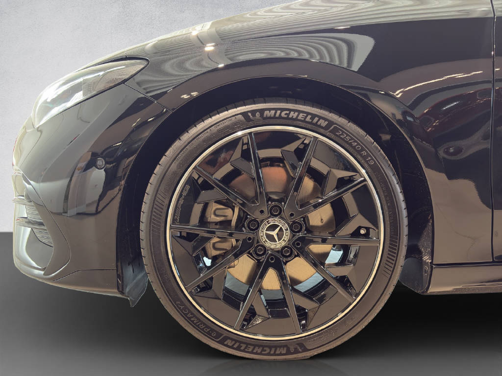 MERCEDES-BENZ CLA 220 4Matic Shooting Brake-image-6