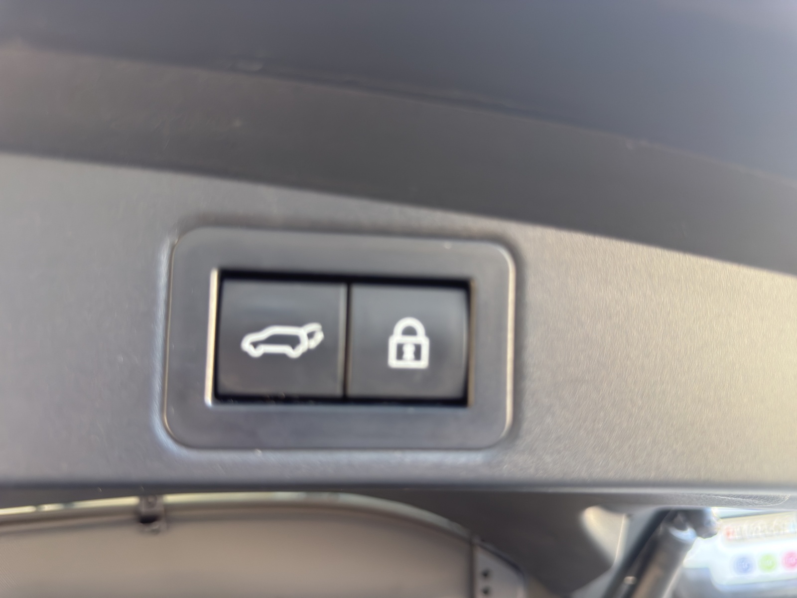 TOYOTA Corolla Touring Sports 2.0 HSD Premium e-CVT-image-21