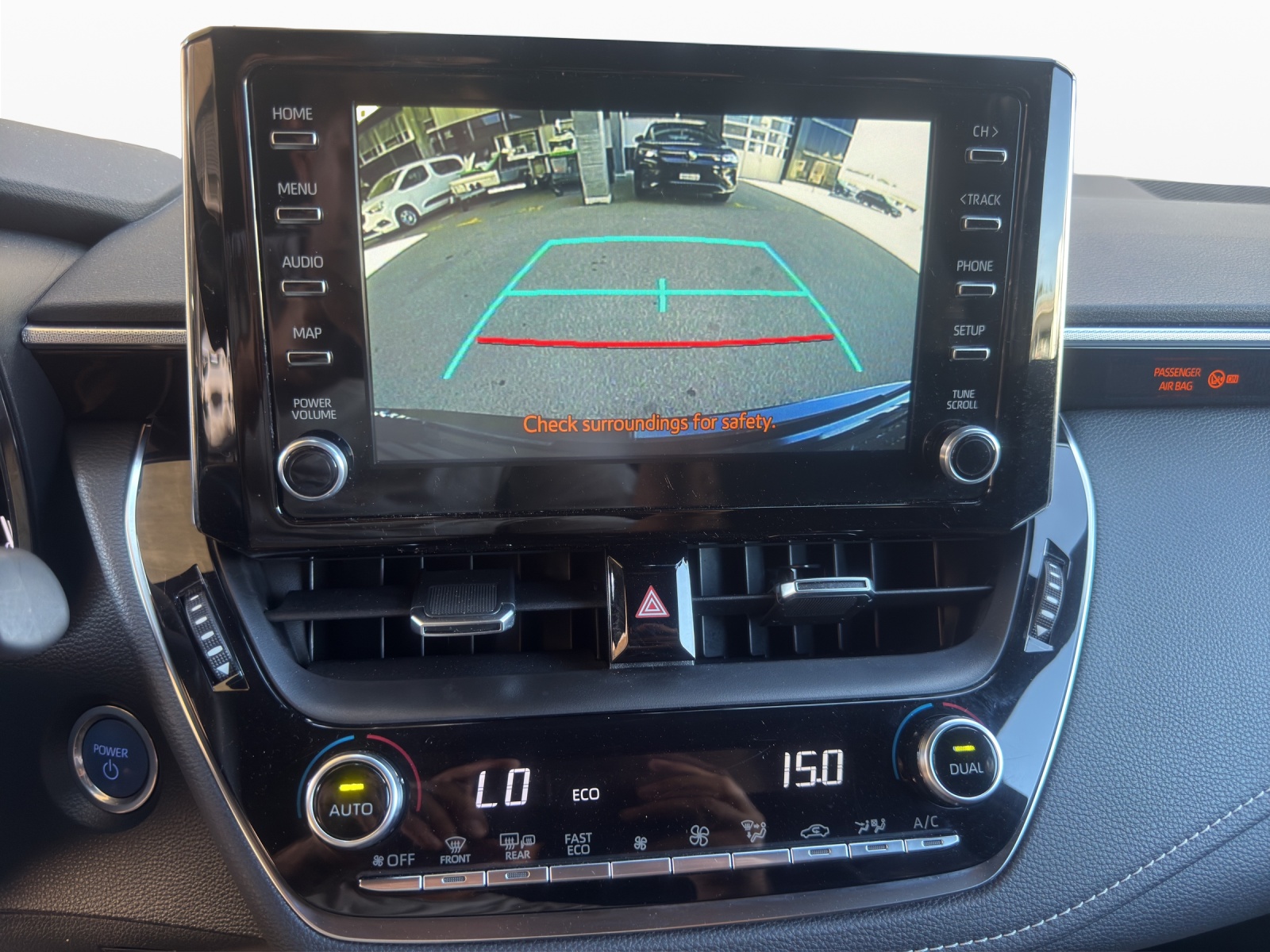 TOYOTA Corolla Touring Sports 2.0 HSD Premium e-CVT-image-13
