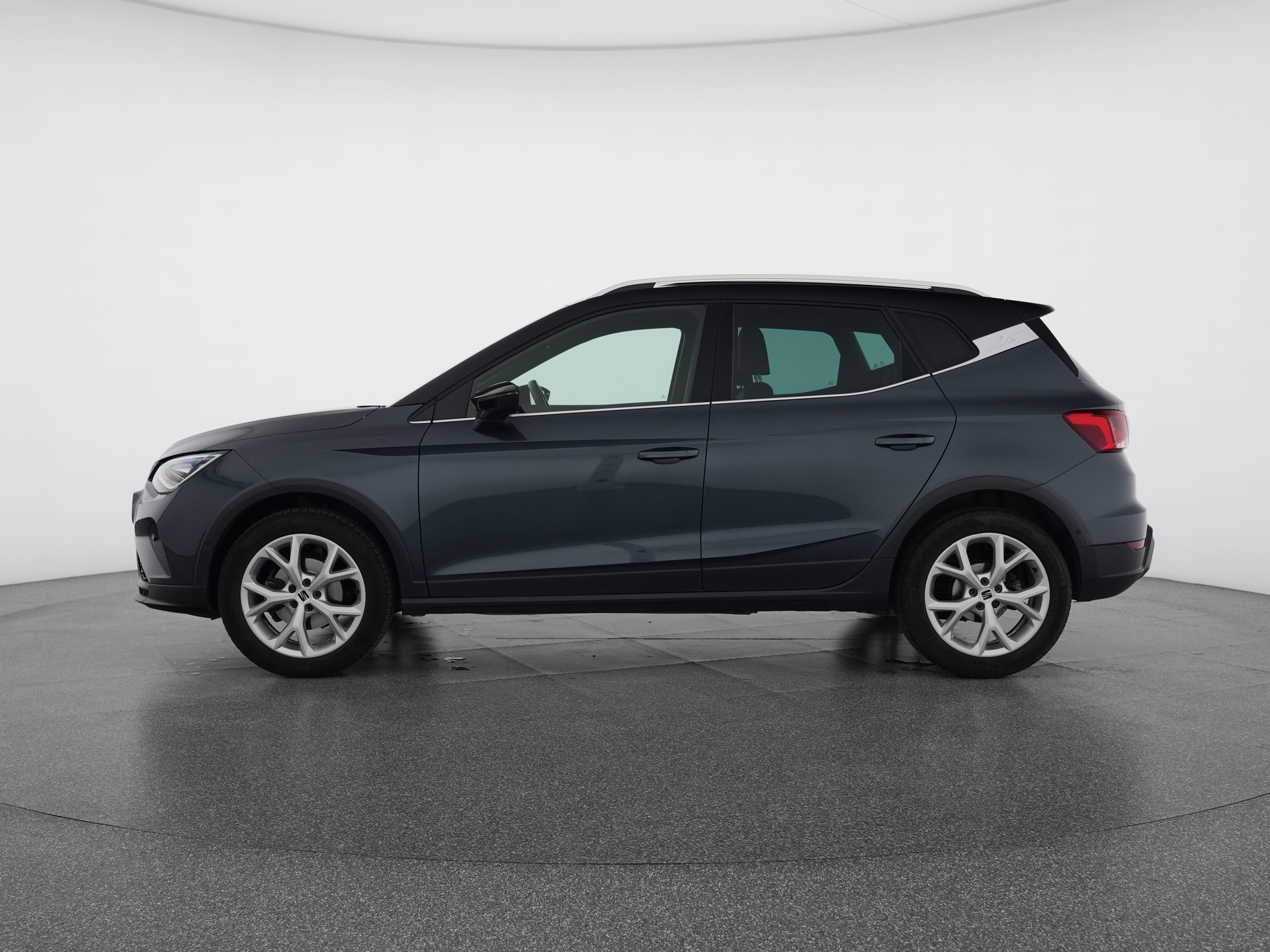SEAT Arona 1.0 TSI Eco FR DSG-showroom-element-1