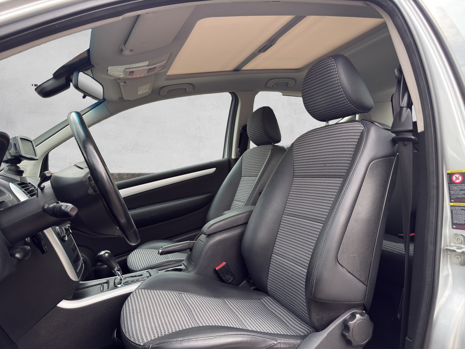 MERCEDES-BENZ A 200 T Avantgarde Edition A-image-14