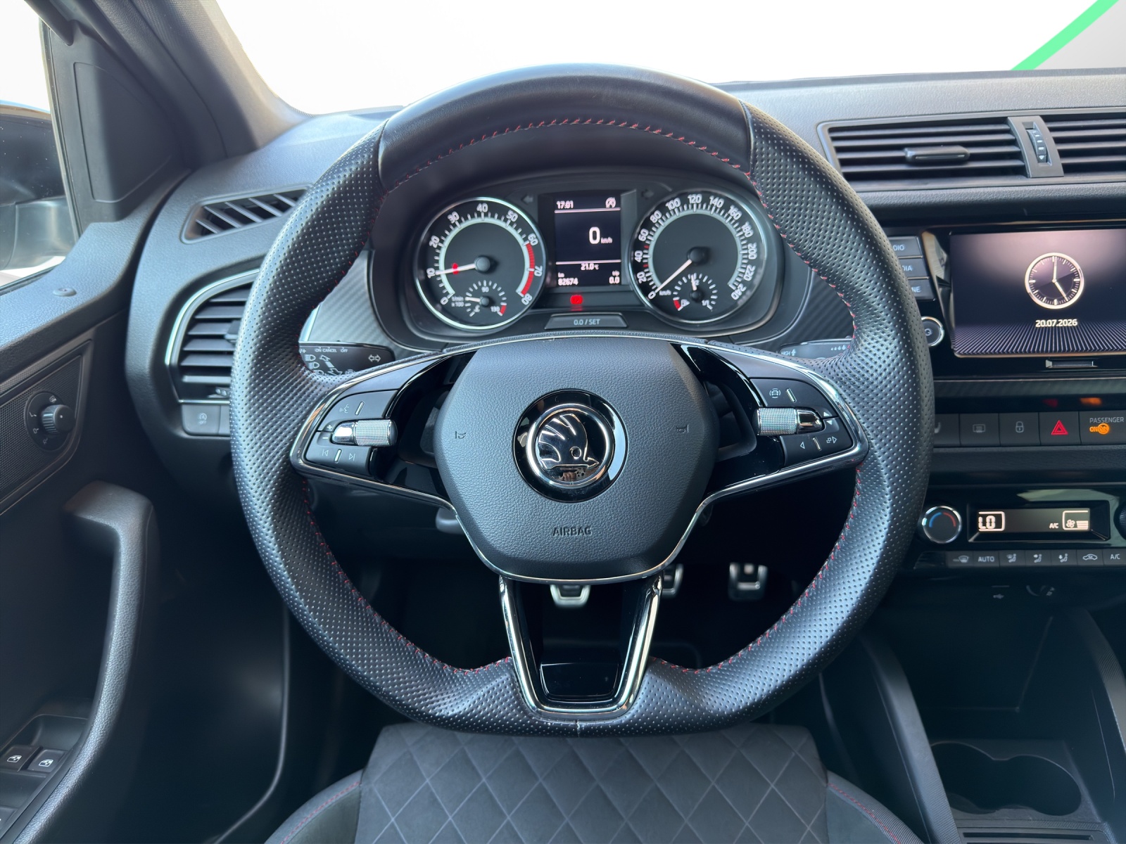 SKODA Fabia 1.0 TSI Monte Carlo-image-7