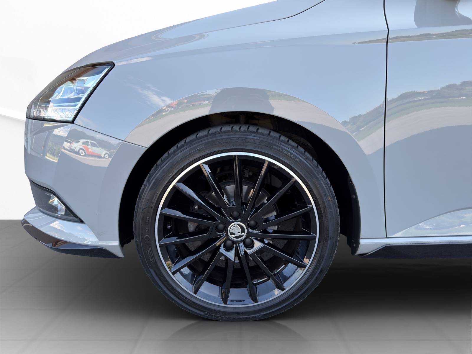 SKODA Fabia 1.0 TSI Monte Carlo-image-16