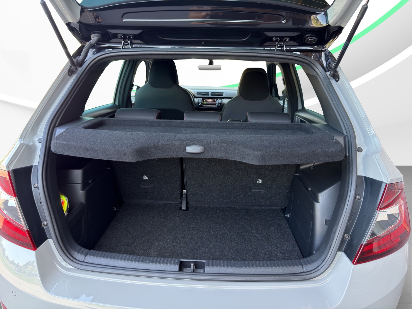SKODA Fabia 1.0 TSI Monte Carlo-image-14