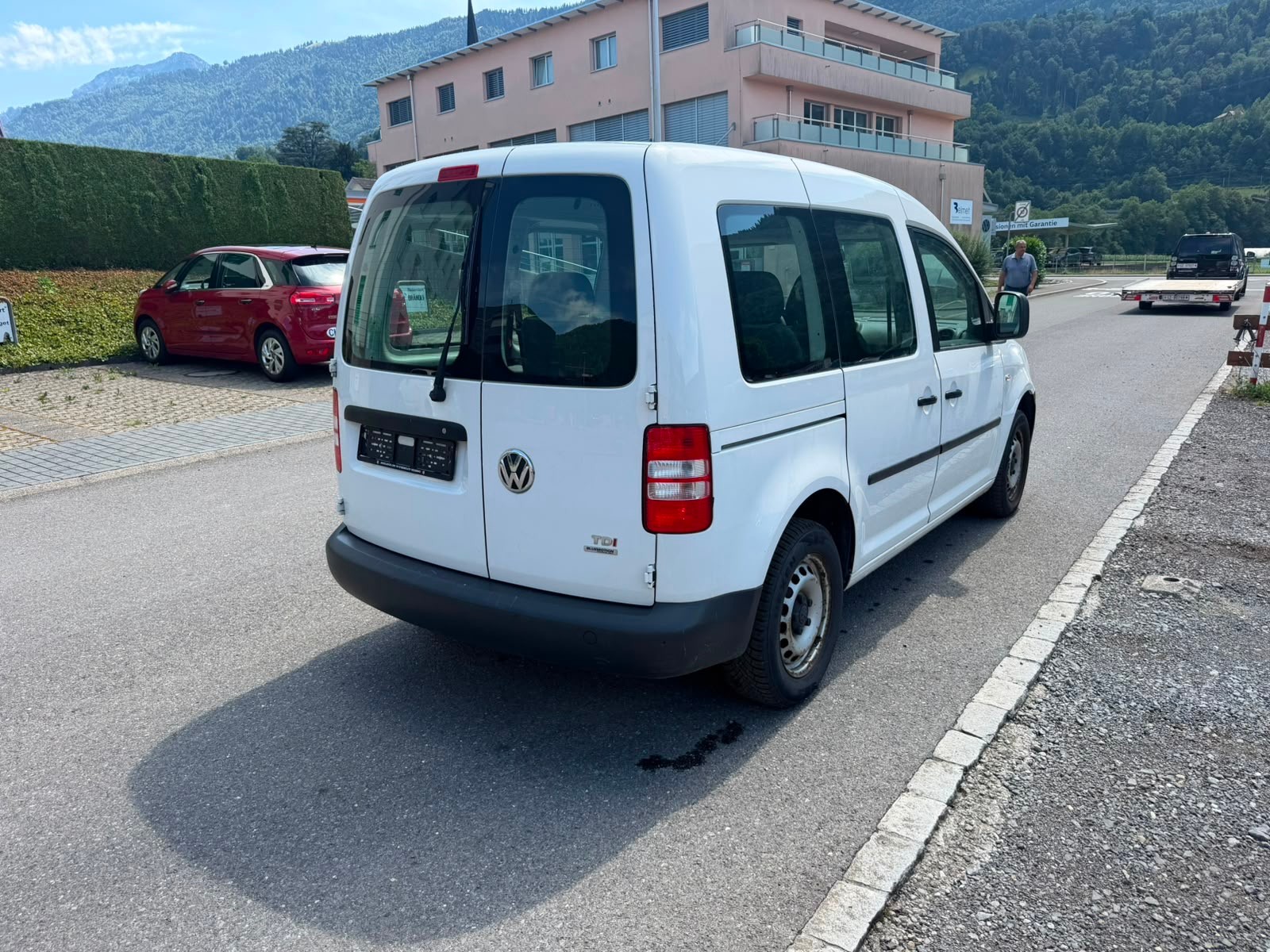VW Caddy 1.6 TDI BlueMotion Technology-showroom-element-2