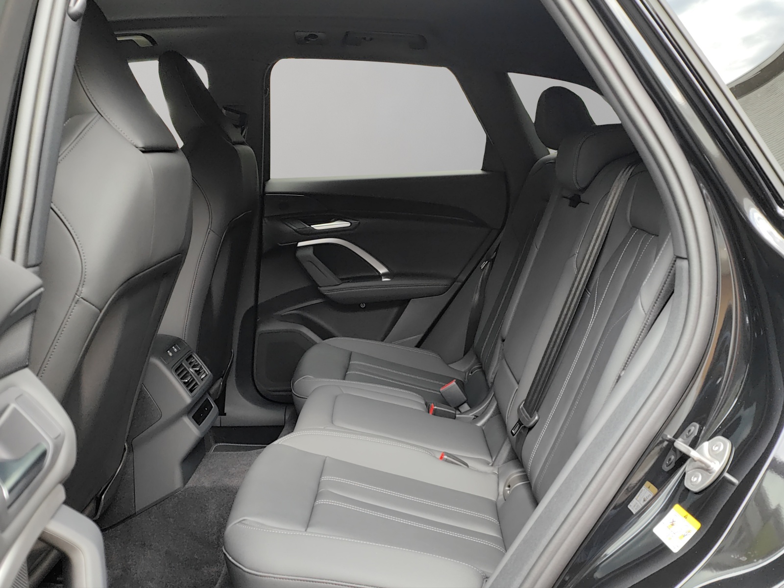 AUDI Q5 TDI quattro 150 kW S-tronic-image-13
