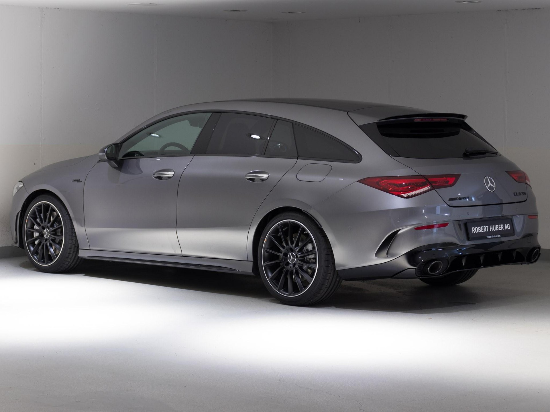 MERCEDES-BENZ CLA 35 AMG 4MATIC Shooting Brake-image-4