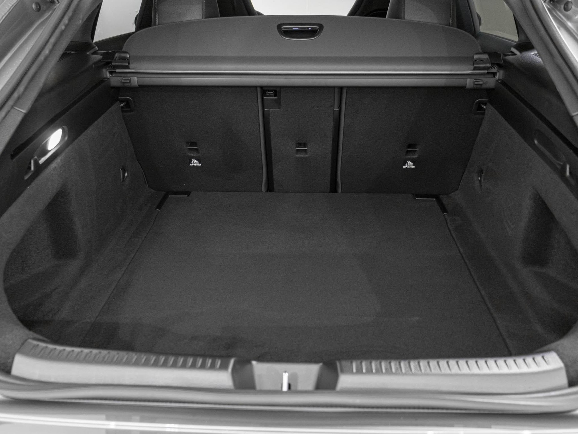 MERCEDES-BENZ CLA 35 AMG 4MATIC Shooting Brake-image-13