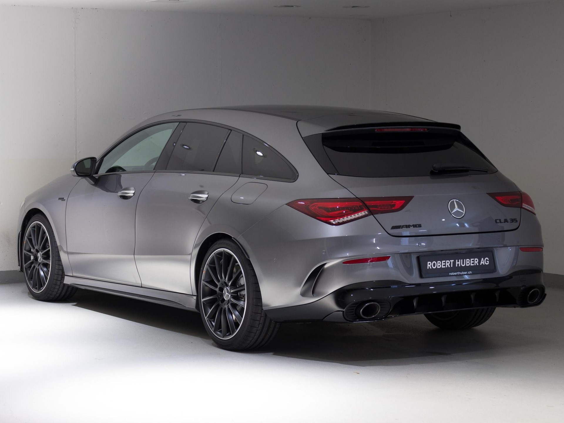 MERCEDES-BENZ CLA 35 AMG 4MATIC Shooting Brake-image-3