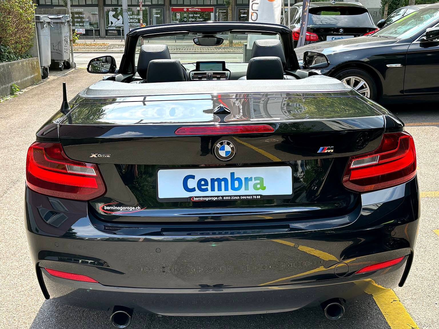 BMW M240i xDrive M Performance SAG-showroom-element-2