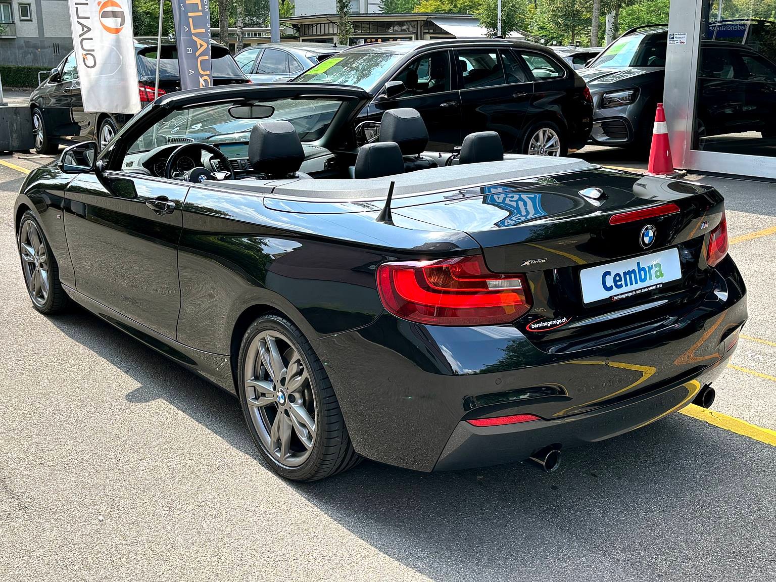 BMW M240i xDrive M Performance SAG-showroom-element-3