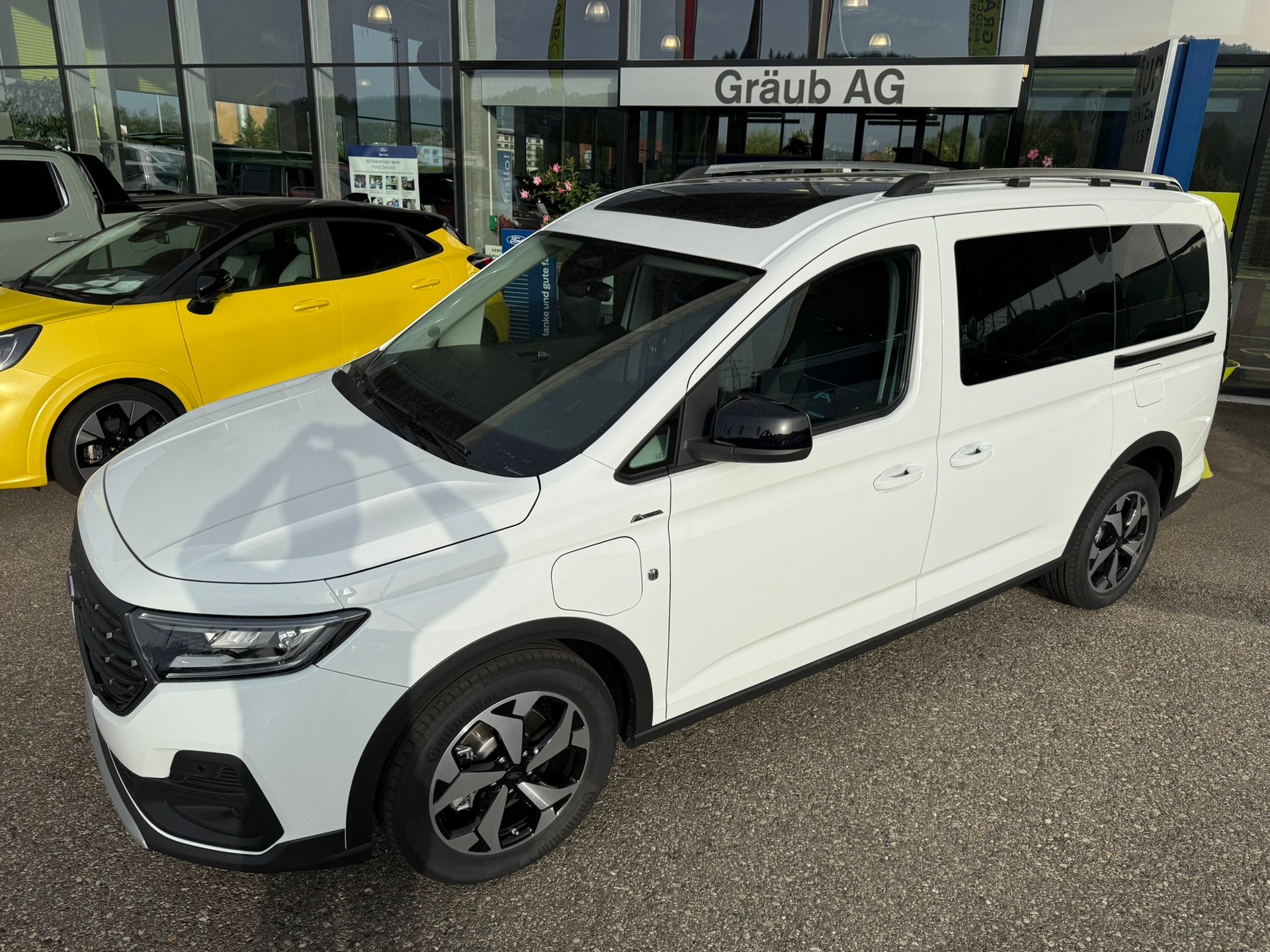 FORD Grand Tourneo Connect 1.5 PHEV Active Automat-showroom-element-2