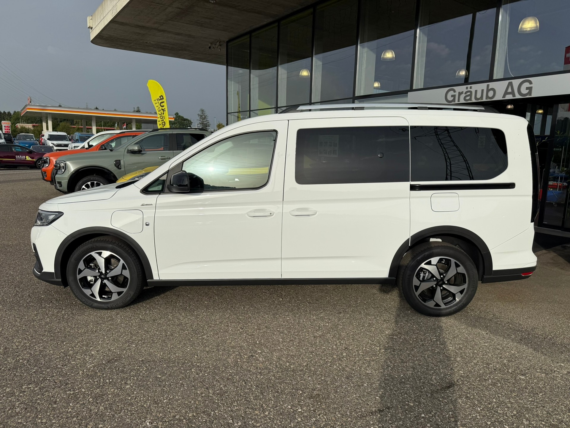 FORD Grand Tourneo Connect 1.5 PHEV Active Automat-showroom-element-3