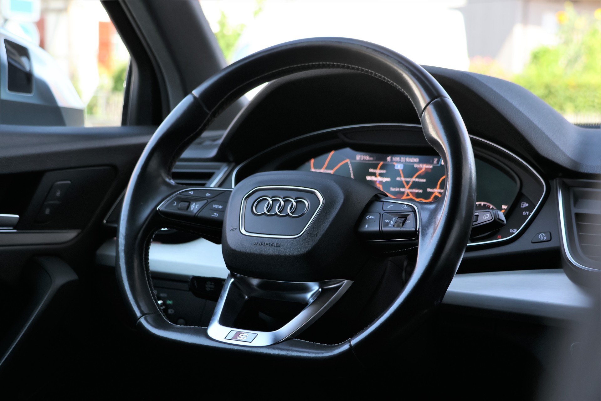 AUDI SQ5 3.0 TFSI quattro S-tronic (CH)-image-14