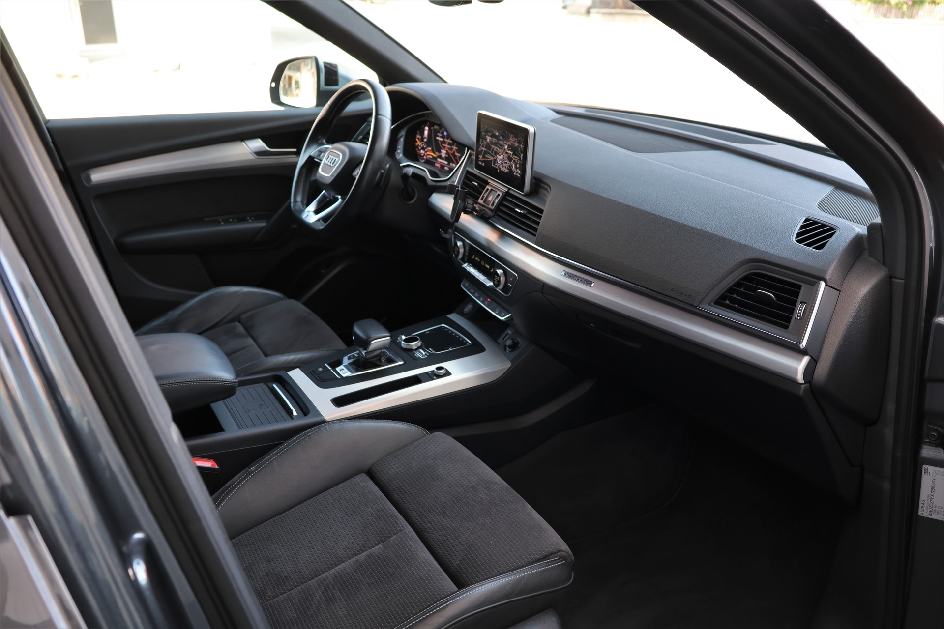 AUDI SQ5 3.0 TFSI quattro S-tronic (CH)-image-18