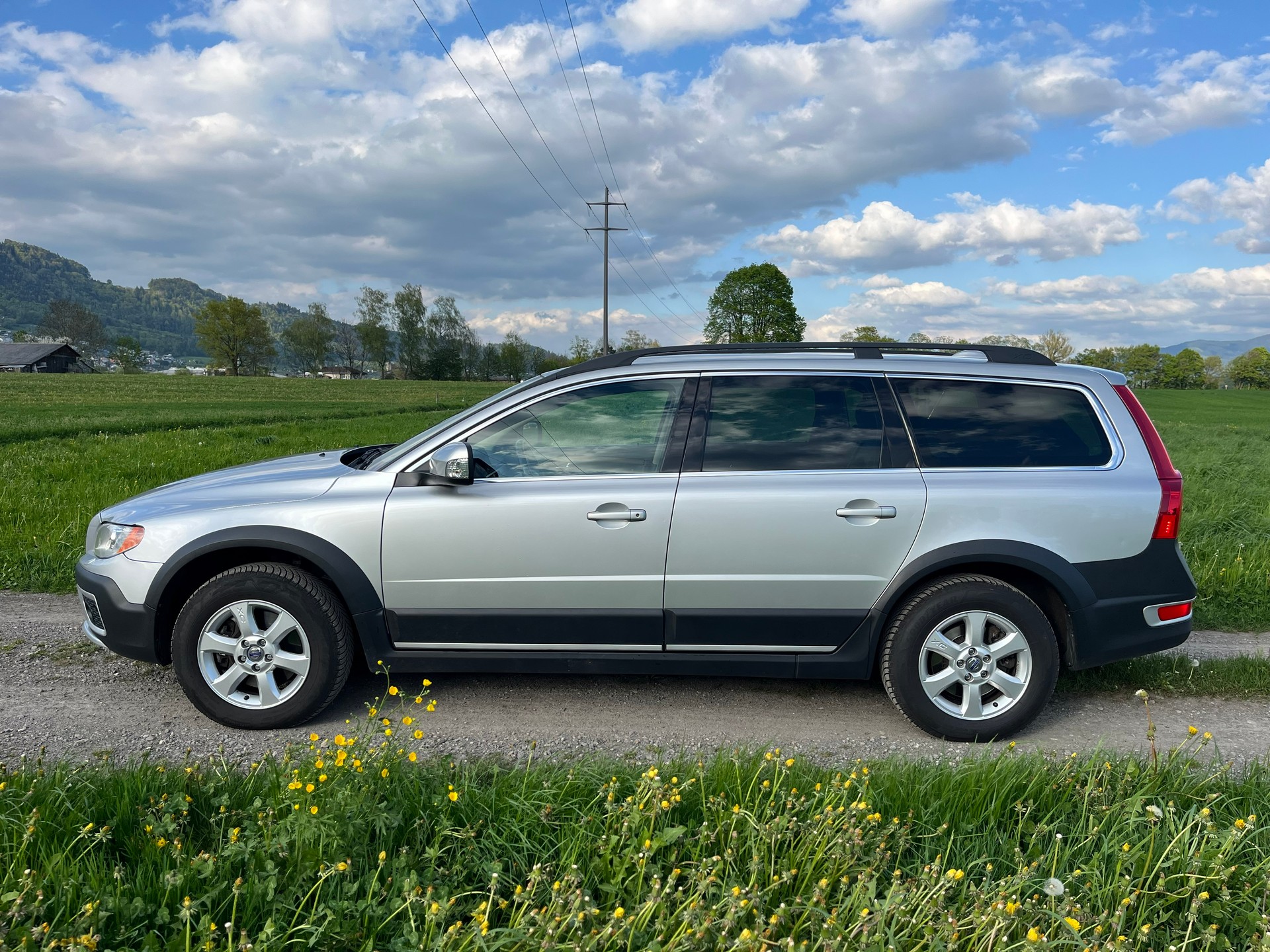 VOLVO 2.4 D5 Summum AWD-image-7