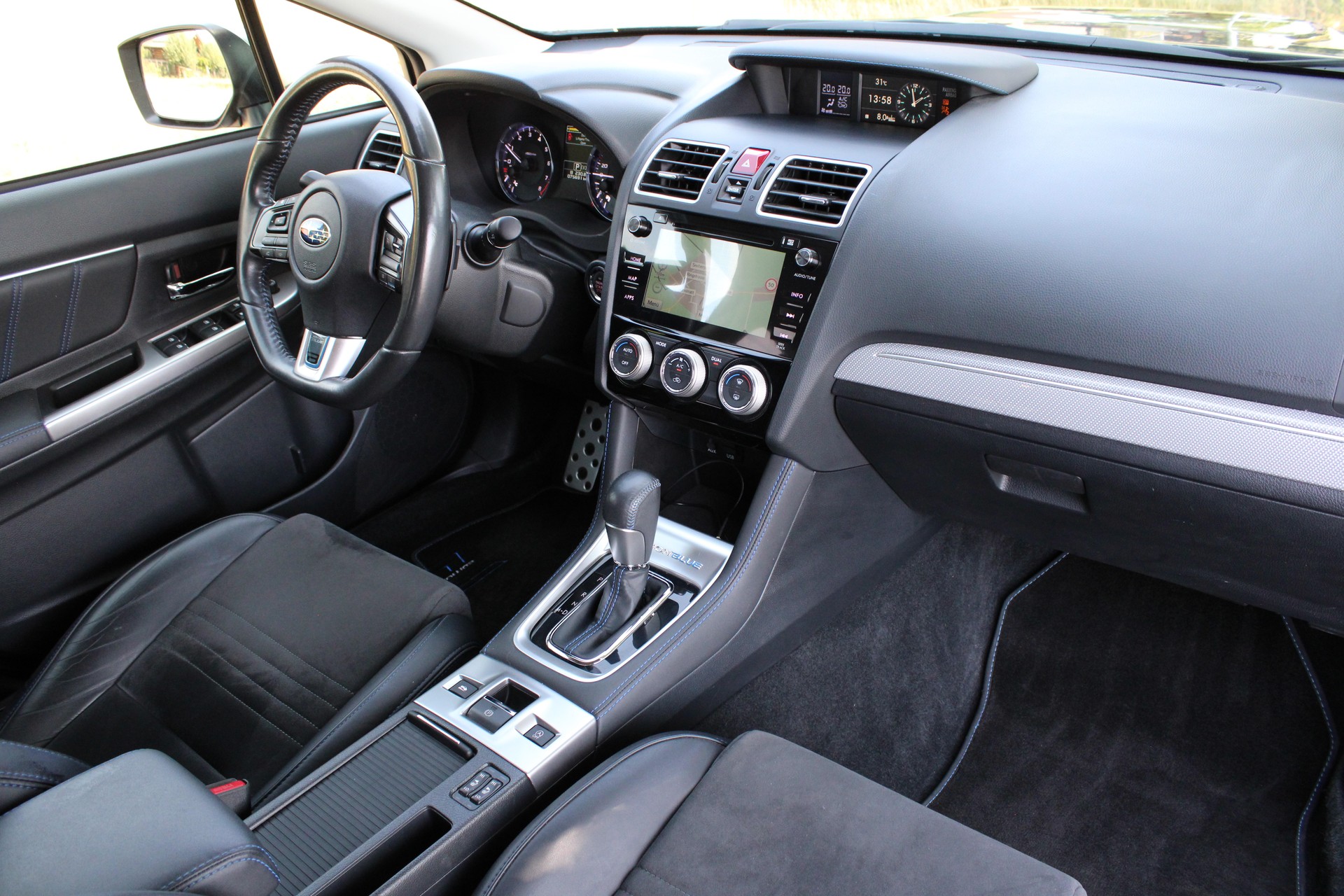 SUBARU Levorg 1.6DIT Swiss S AWD Blue Edition-image-12