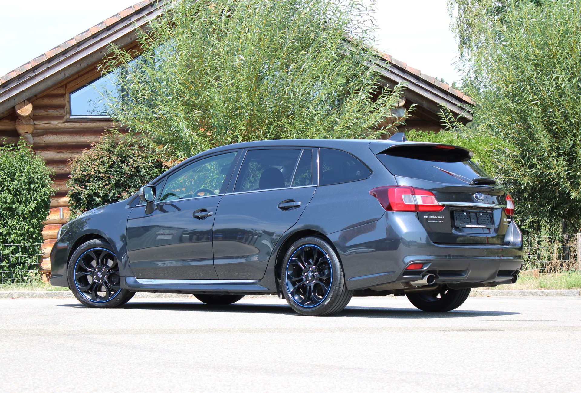 SUBARU Levorg 1.6DIT Swiss S AWD Blue Edition-image-2