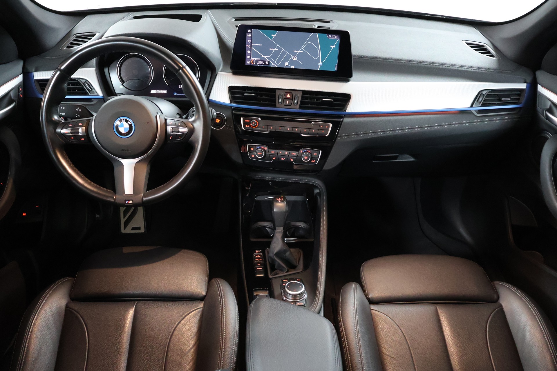 BMW X1 xDrive 25e M Sport Steptronic-image-10