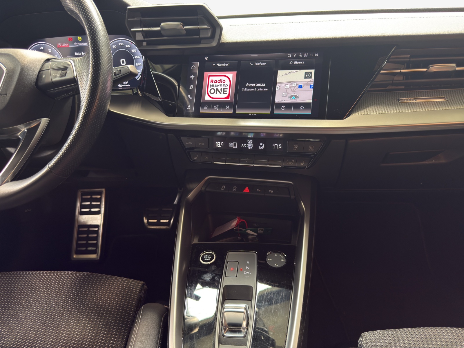 AUDI A3 Sportback 35 TFSI S line Attraction S-tronic-image-10