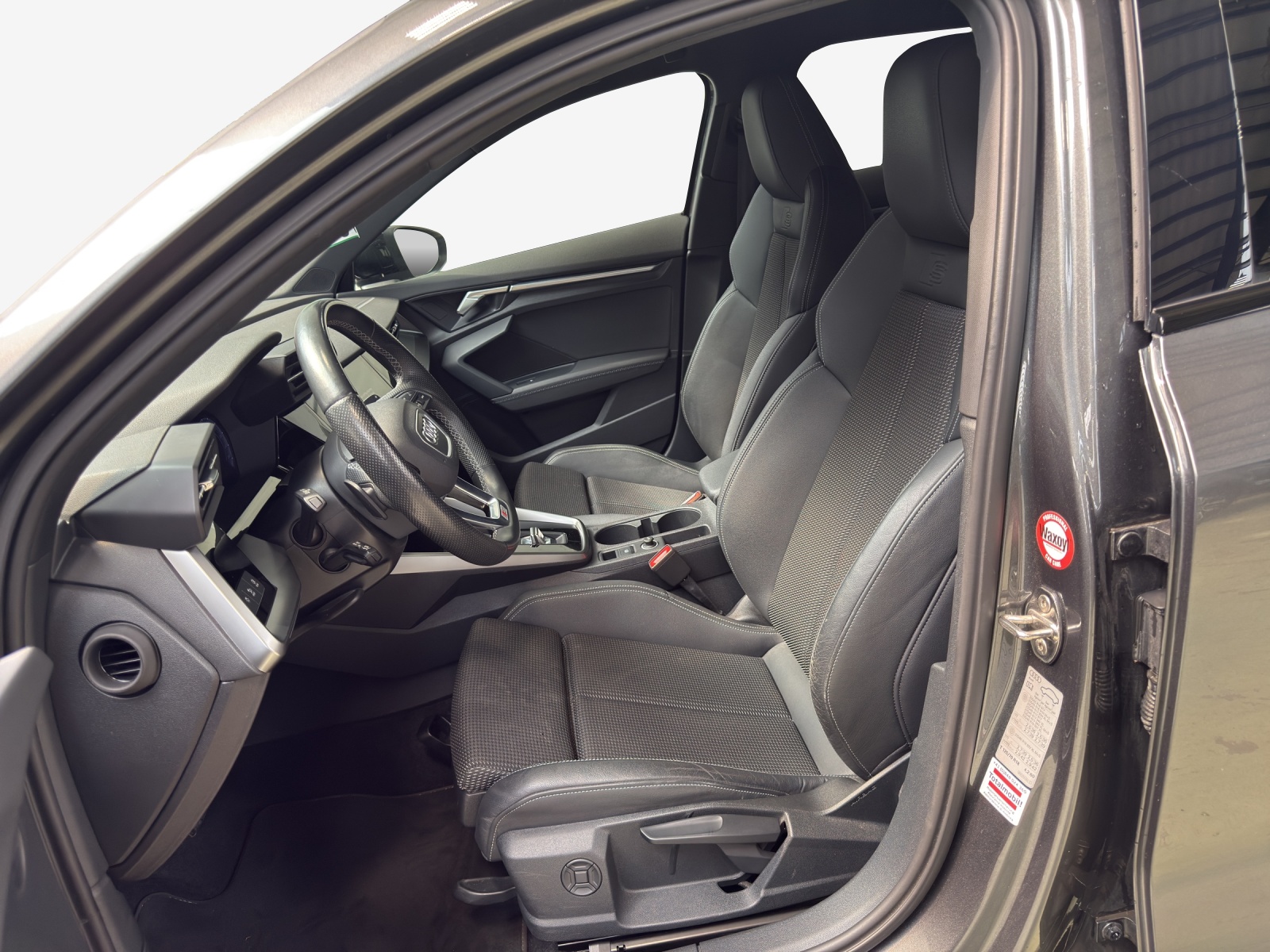 AUDI A3 Sportback 35 TFSI S line Attraction S-tronic-image-7