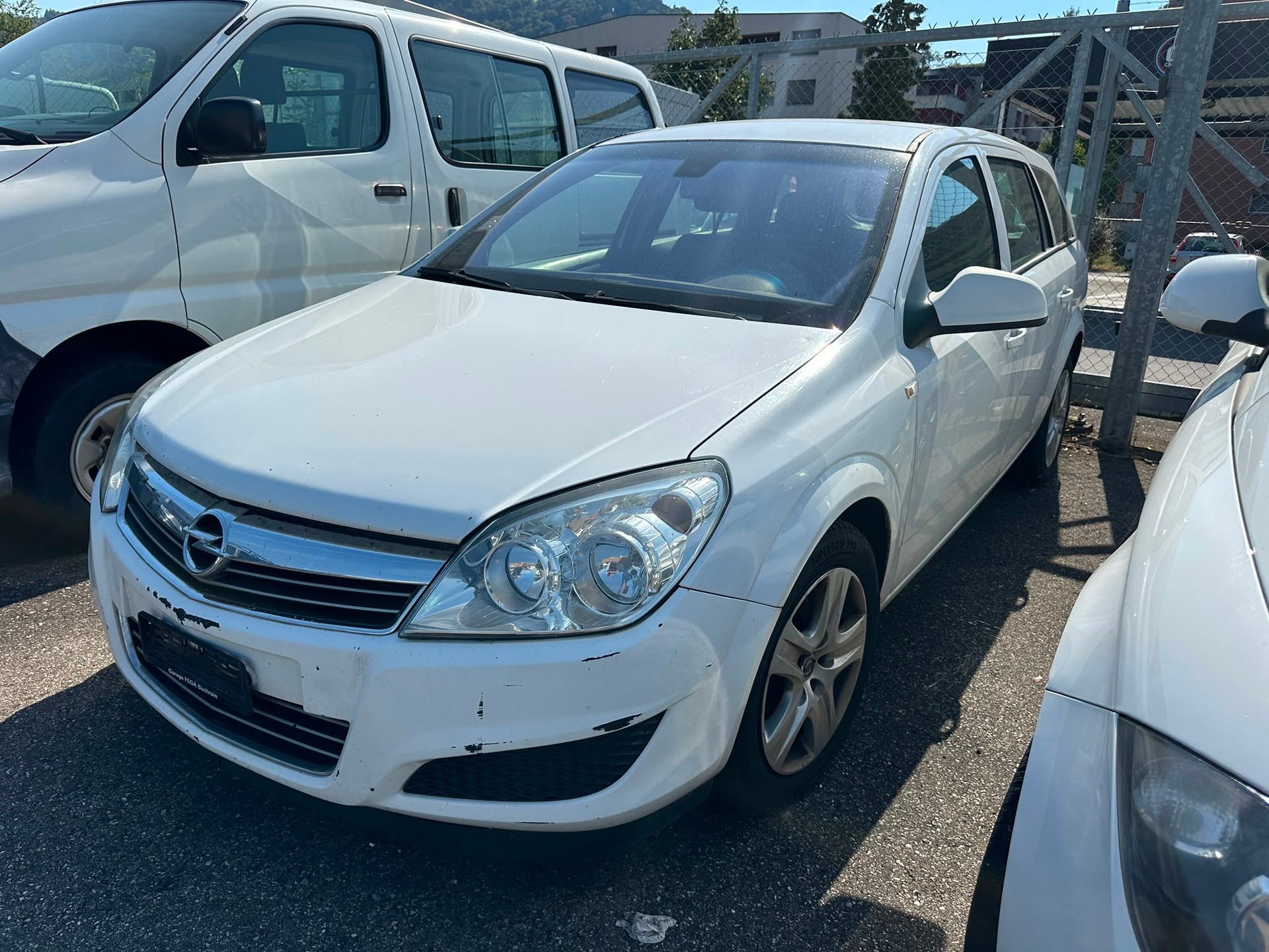OPEL Astra Caravan 1.9 CDTi Cosmo Automatic-image-2