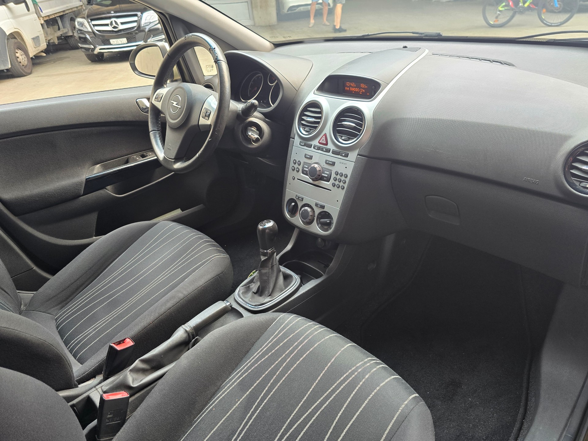 OPEL Corsa 1.2 TP-image-4