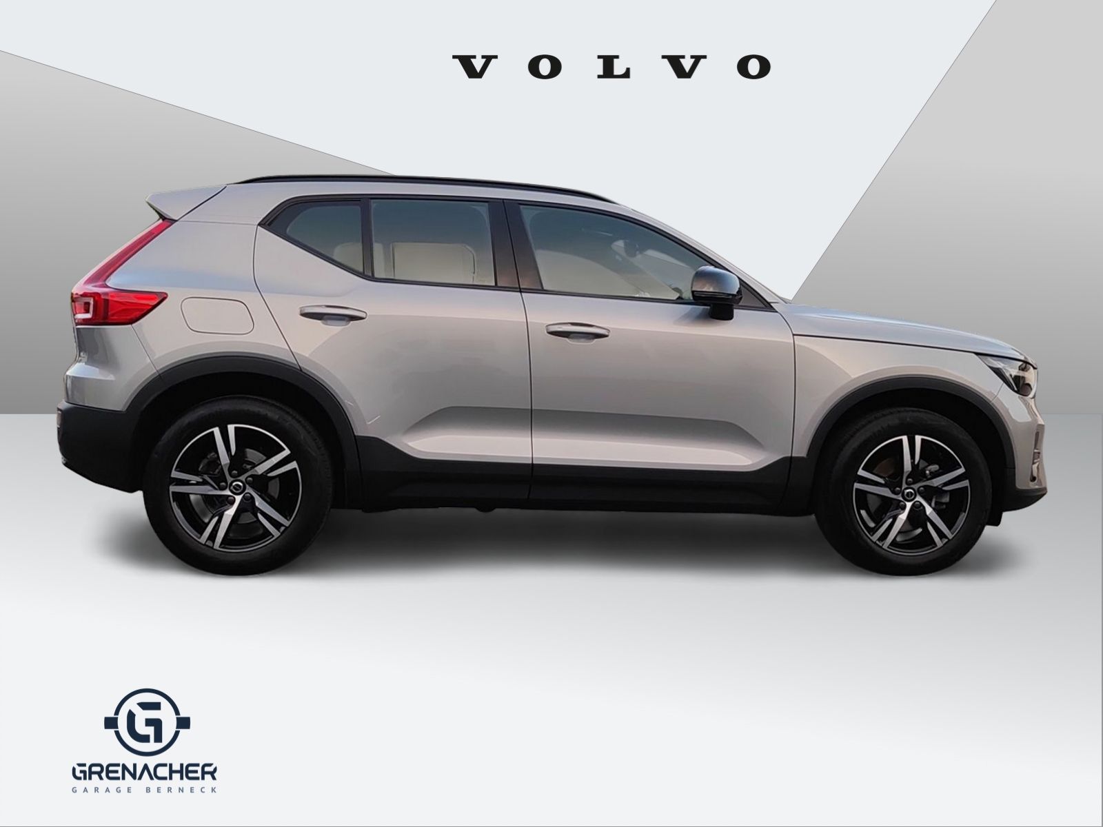 VOLVO XC40 2.0 B4 MH Plus Dark AWD-showroom-element-1