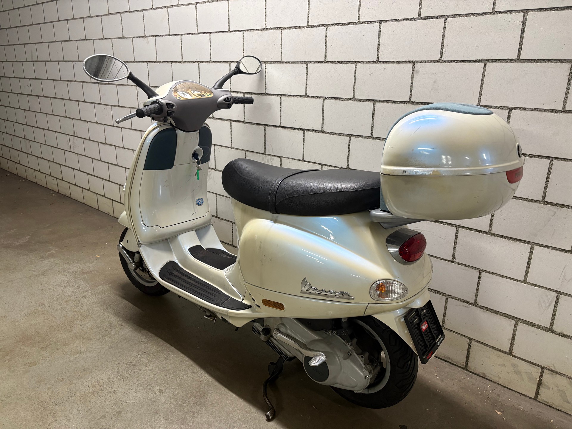 PIAGGIO Vespa 125 ET4-image-3