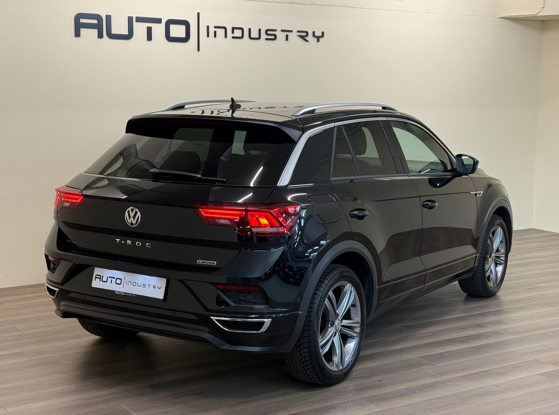 VW T-Roc 1.5 TSI R-Line EVO Sport DSG 4Motion-showroom-element-3