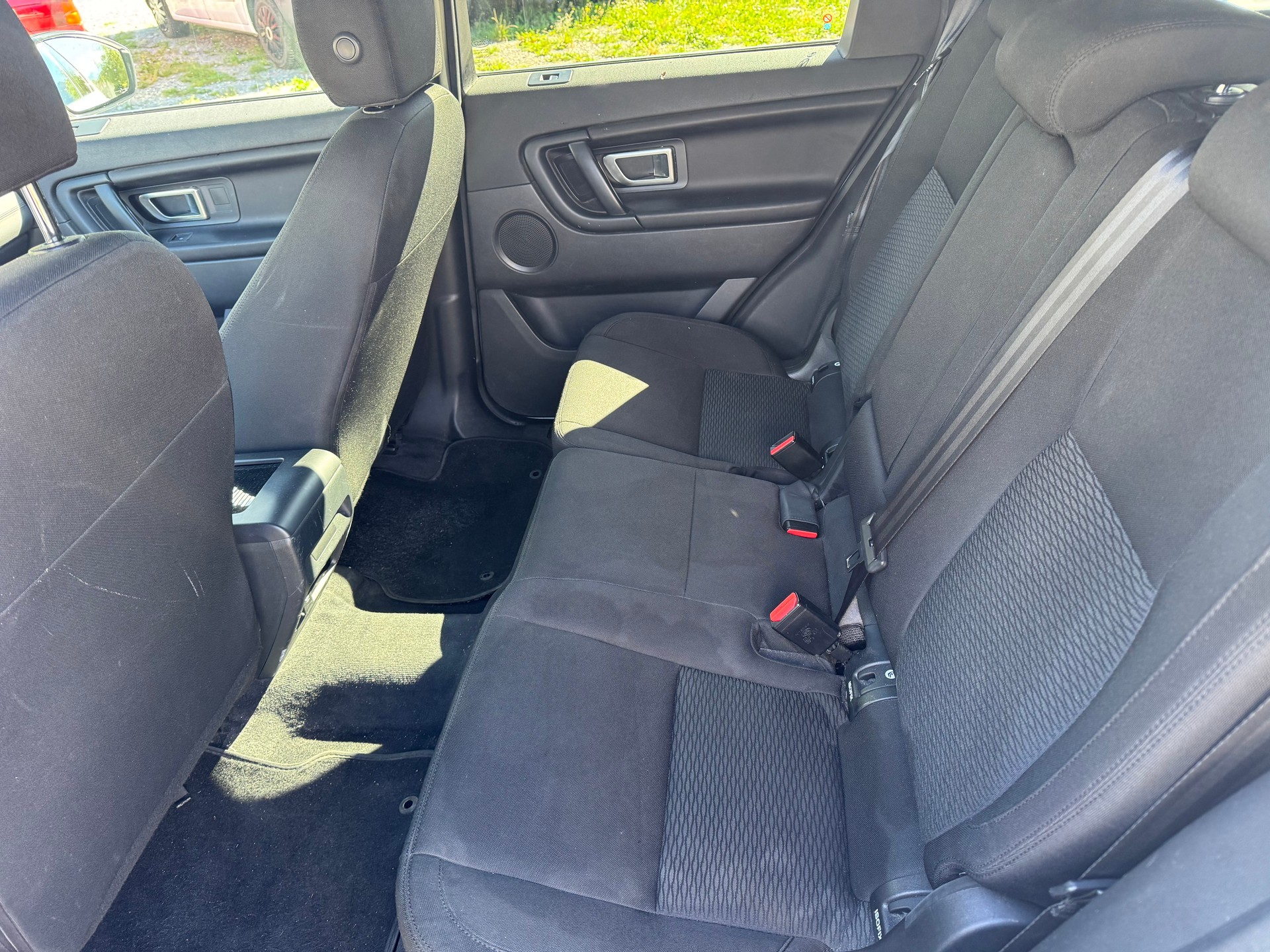 LAND ROVER Discovery Sport 2.0 Si4 SE AT9-image-9