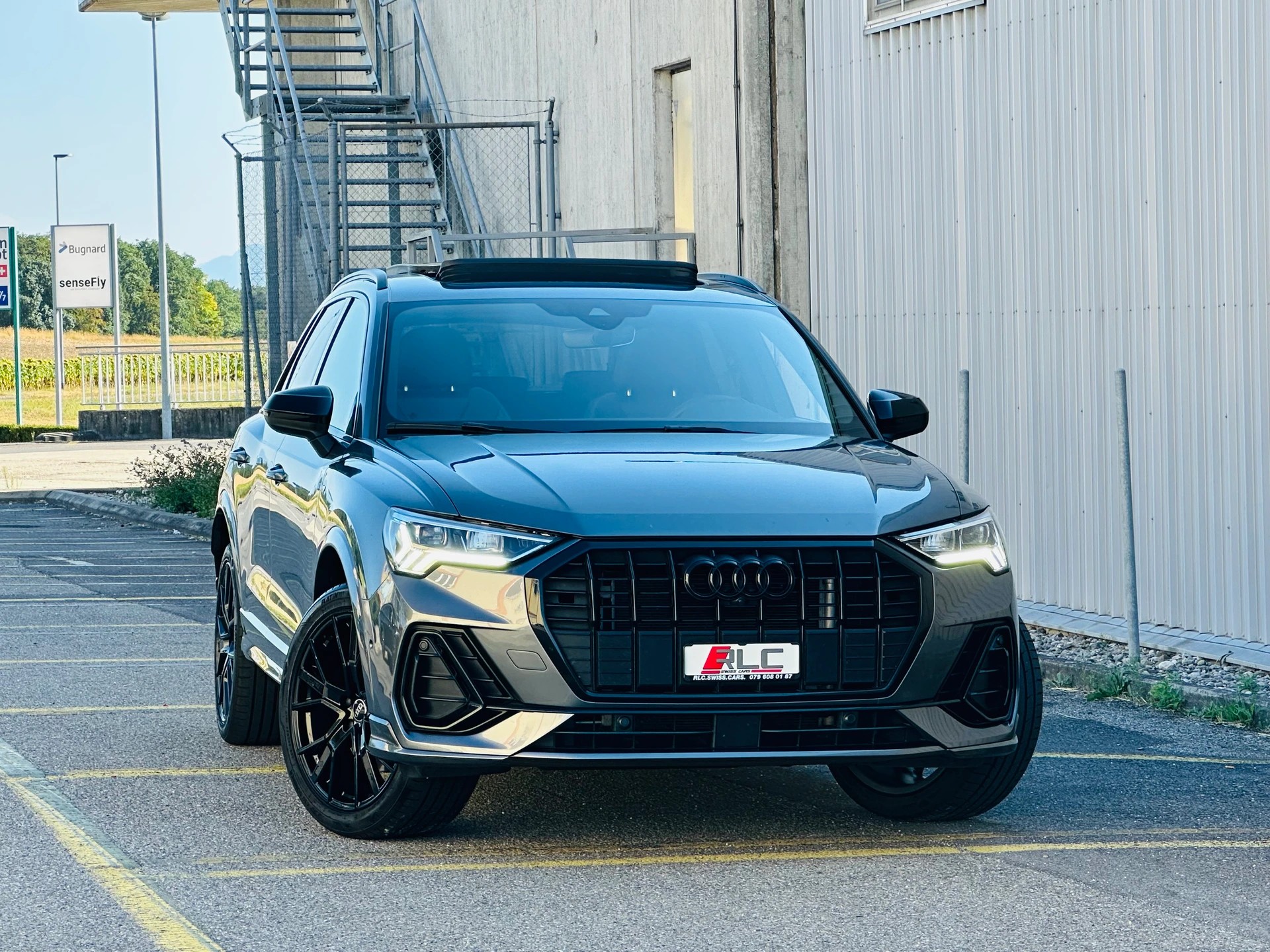 AUDI Q3 45 TFSI e S line S-tronic-image-4