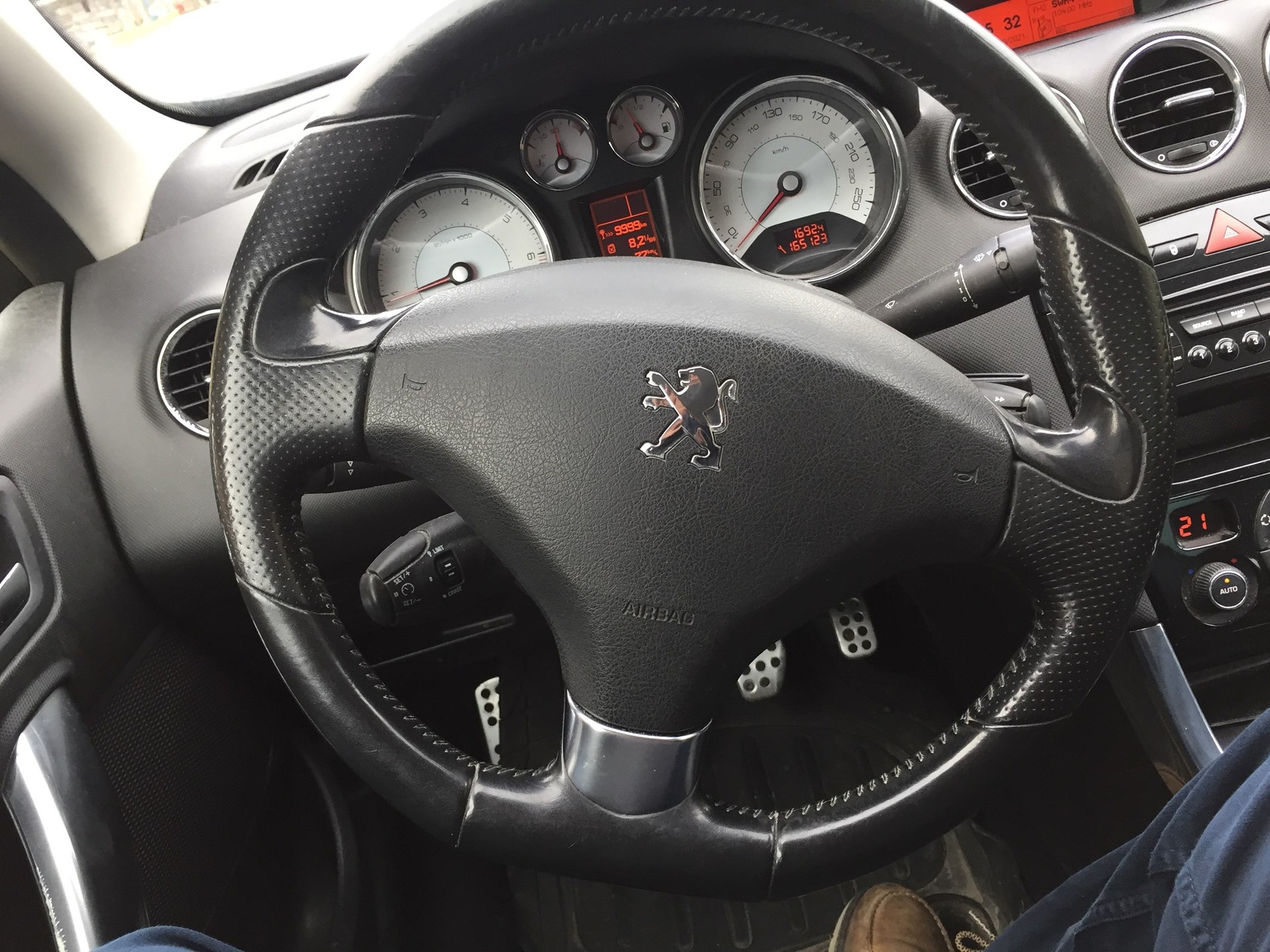 PEUGEOT 308 CC 1.6 16V VTi Access-image-13