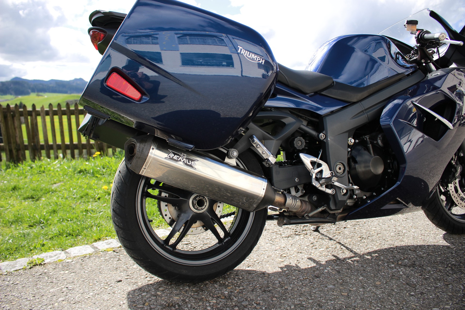 TRIUMPH Sprint GT ABS 1050-image-3