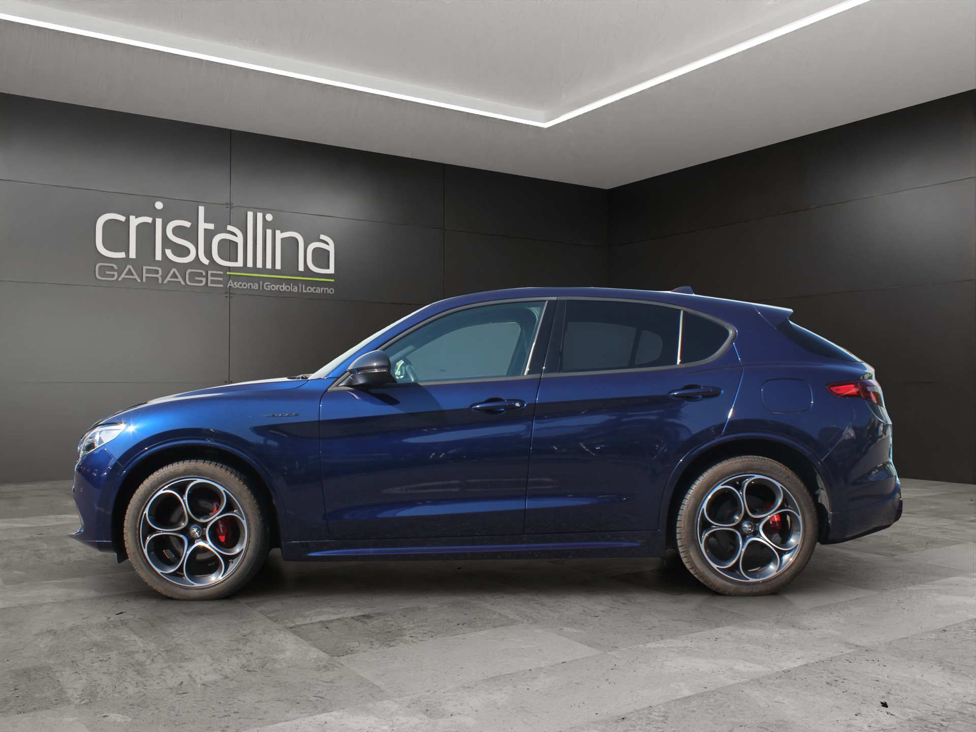 ALFA ROMEO Stelvio 2.0 Q4 280 Veloce-showroom-element-1
