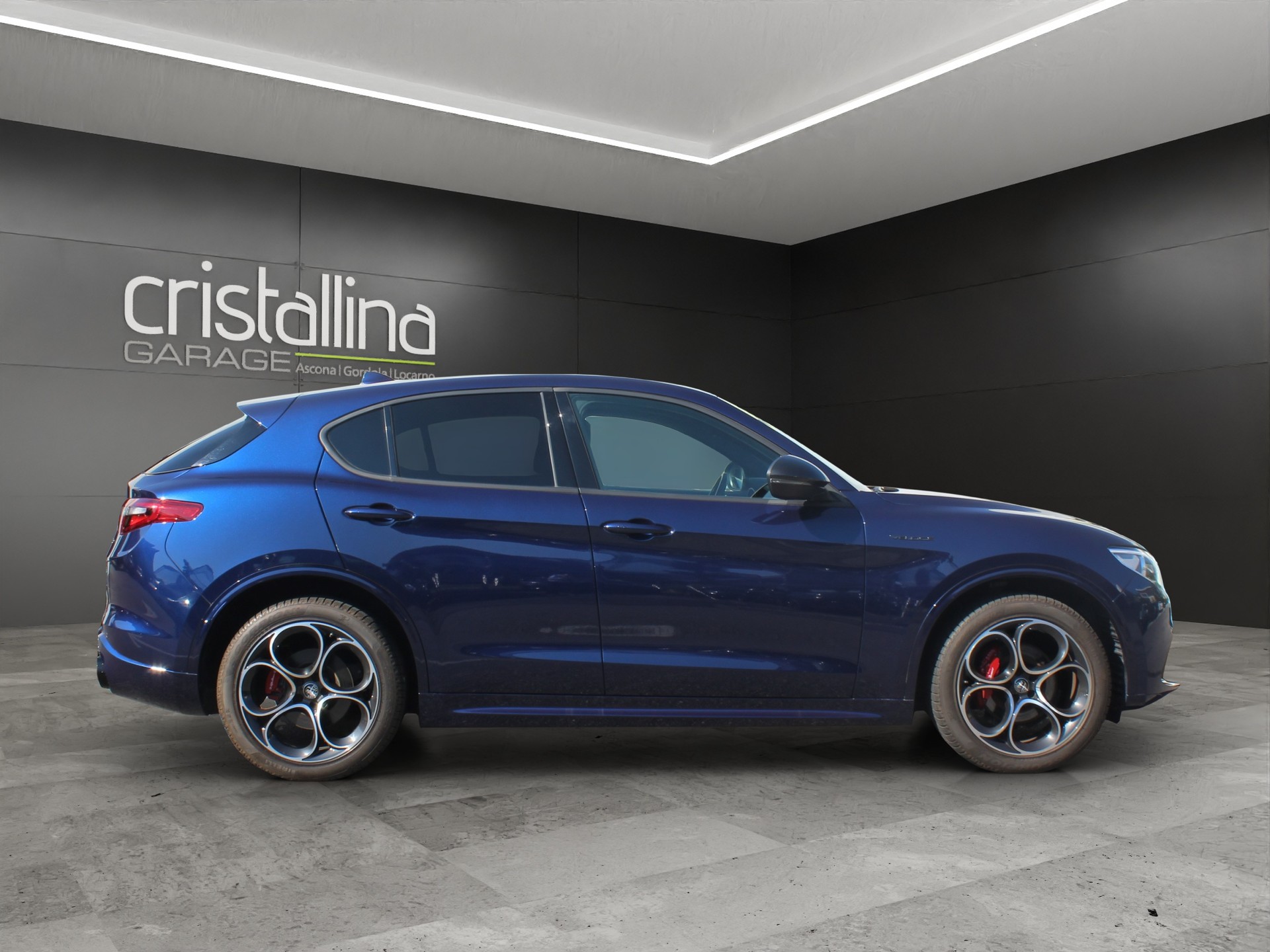 ALFA ROMEO Stelvio 2.0 Q4 280 Veloce-image-4