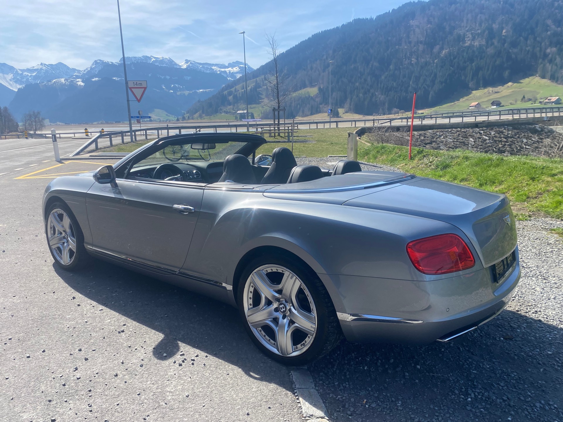 BENTLEY GTC W12-image-1