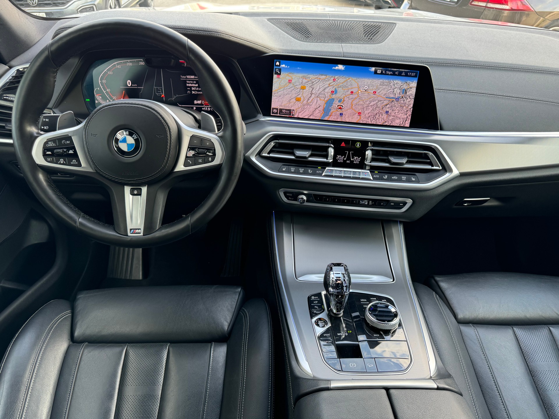BMW X5 xDrive 40i xLine Steptronic-showroom-element-2