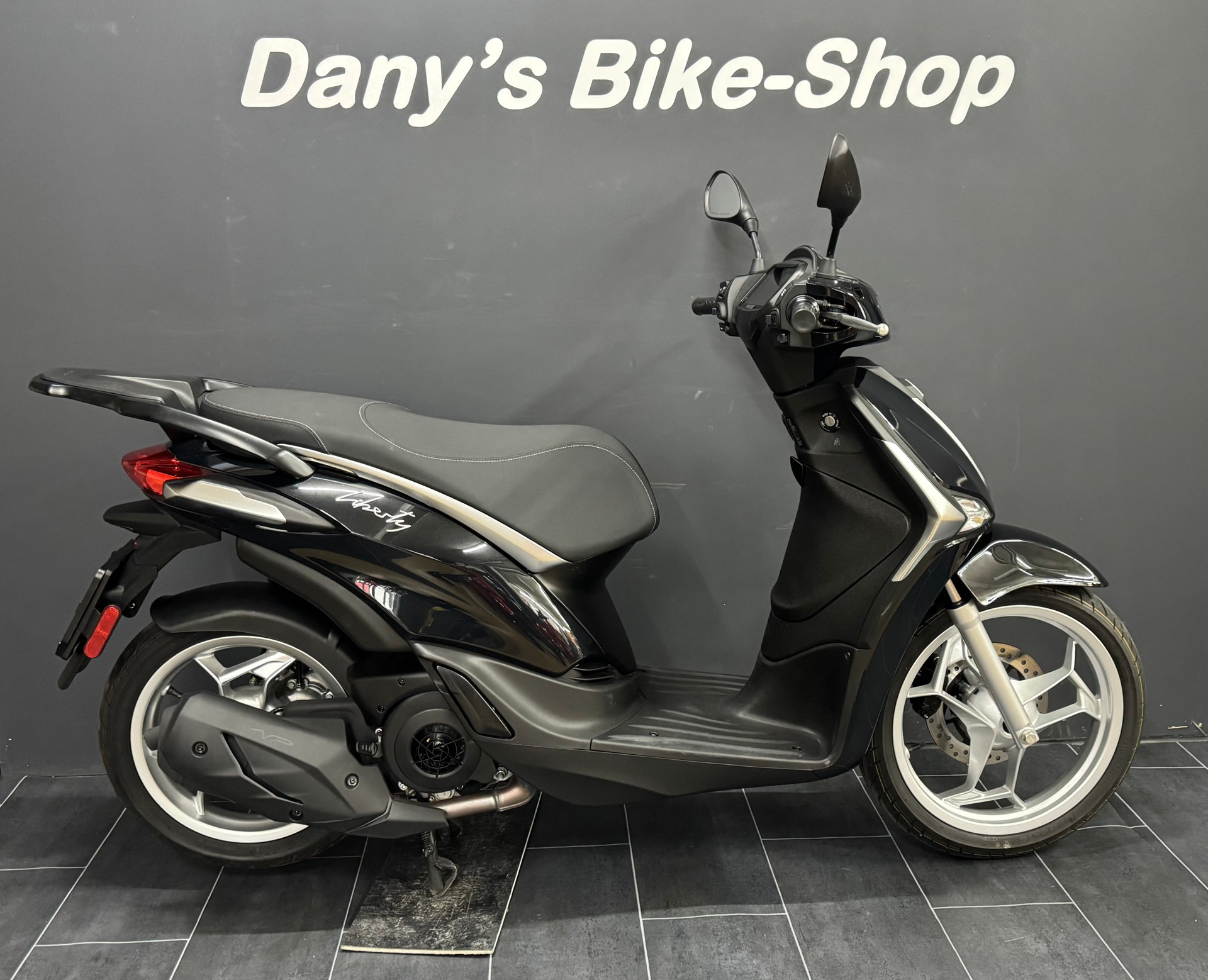 PIAGGIO Liberty 125 E5+ (4 Jahre Garantie)-image-2