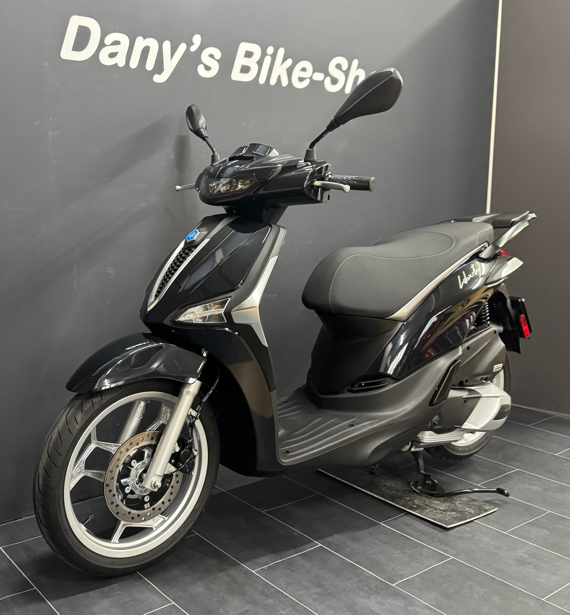PIAGGIO Liberty 125 E5+ (4 Jahre Garantie)-image-1