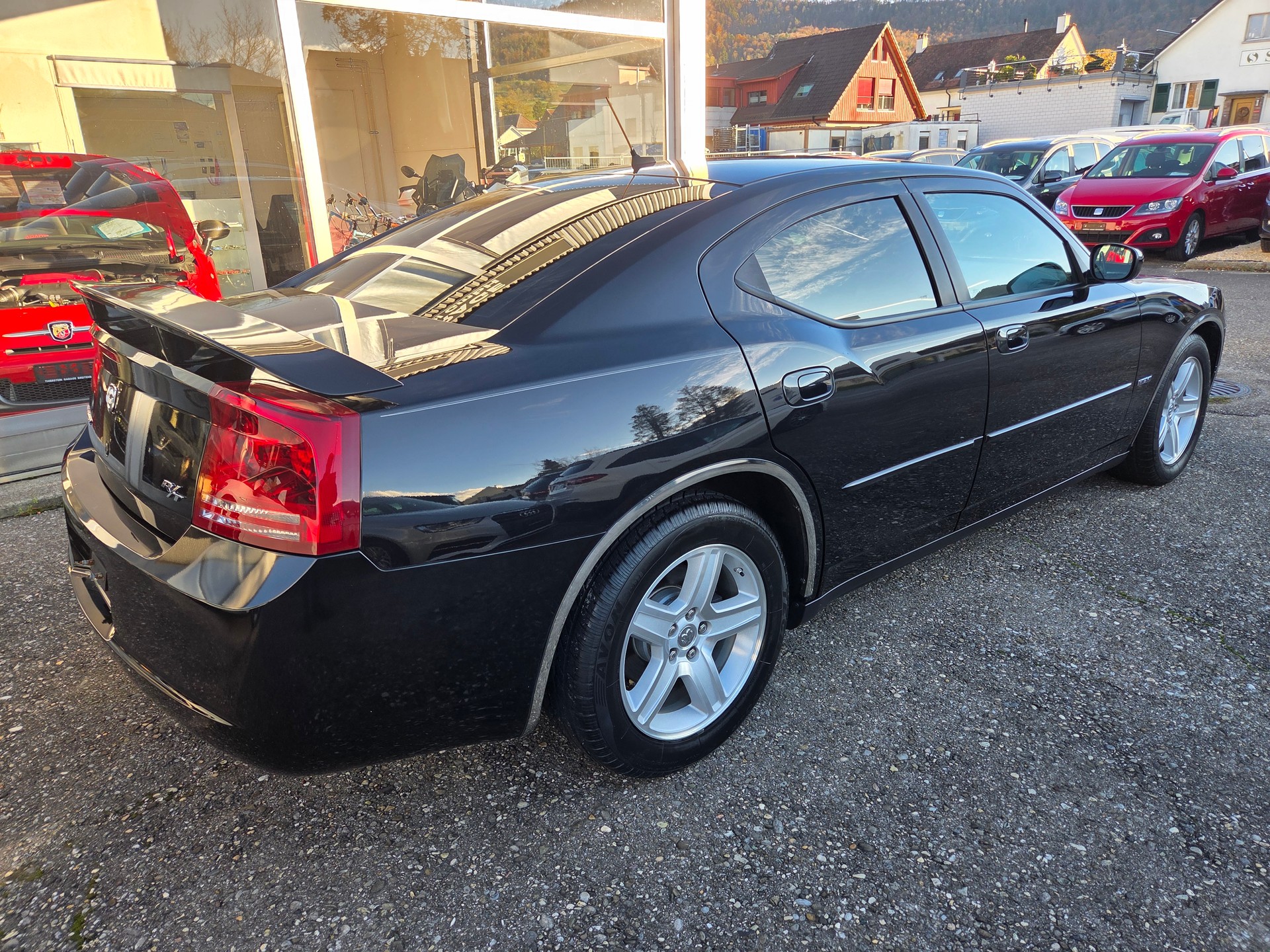 DODGE Charger R/T-image-5